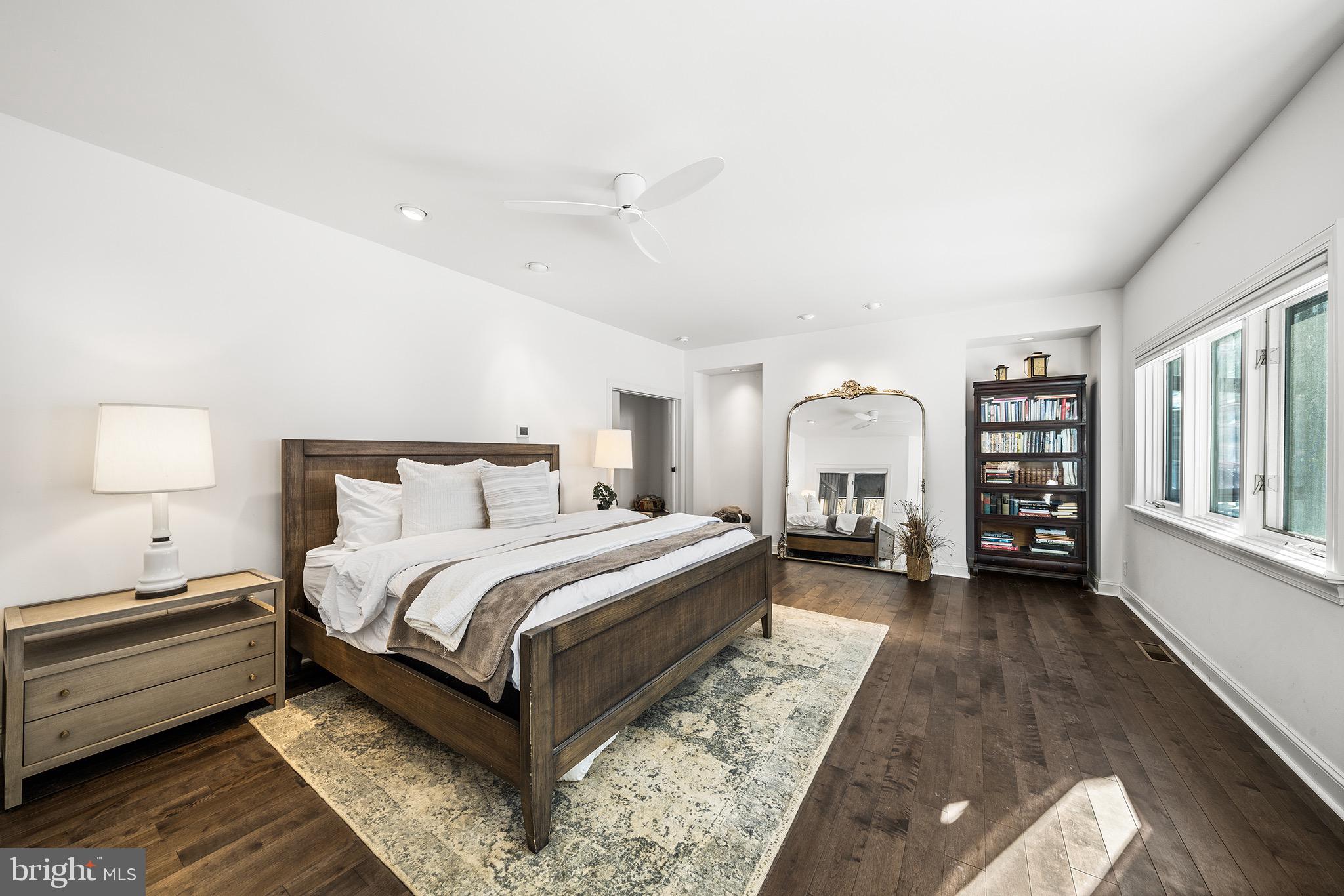 HUNTVIEW AT HORSES - Residential