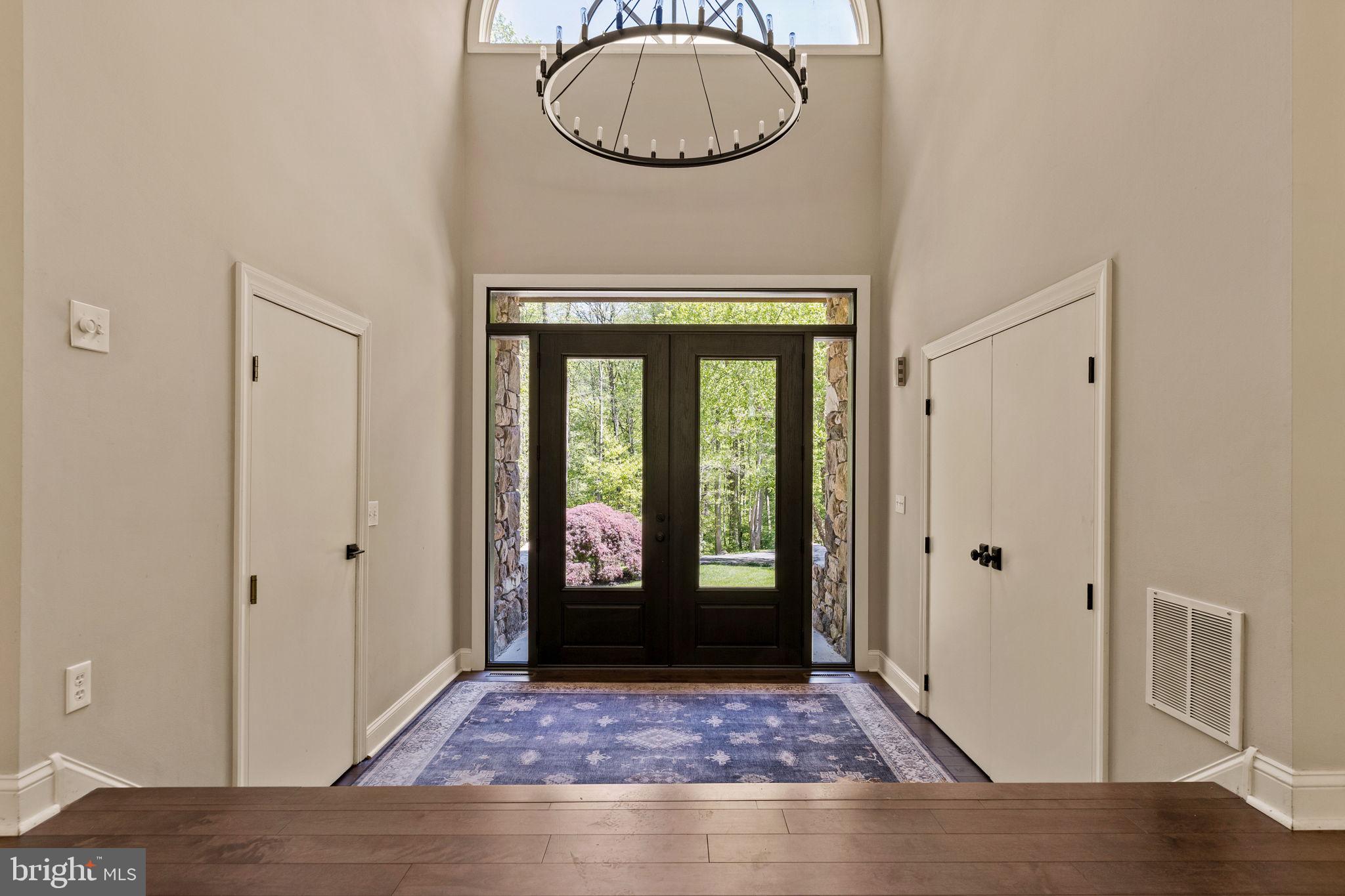 HUNTVIEW AT HORSES - Residential