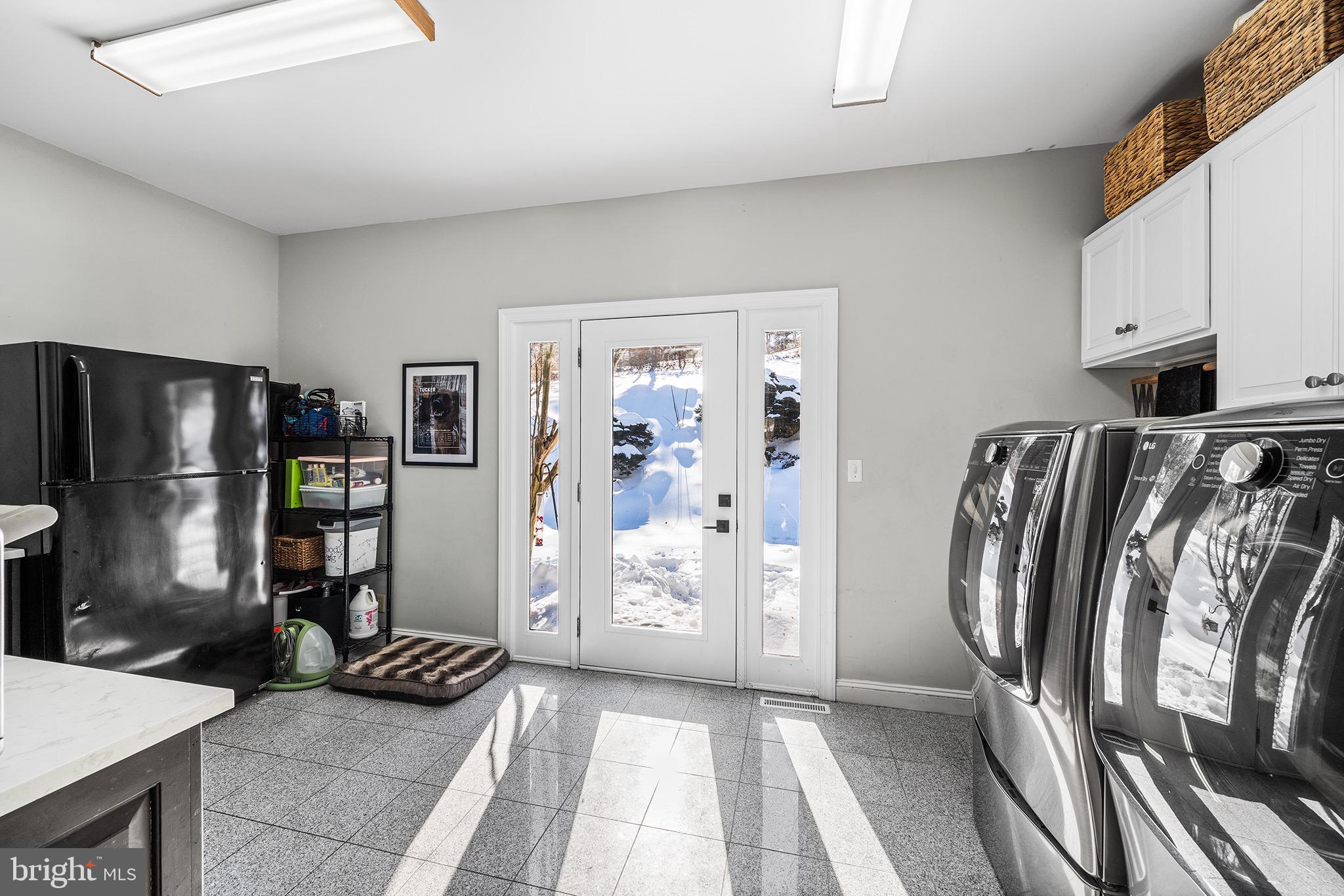 HUNTVIEW AT HORSES - Residential