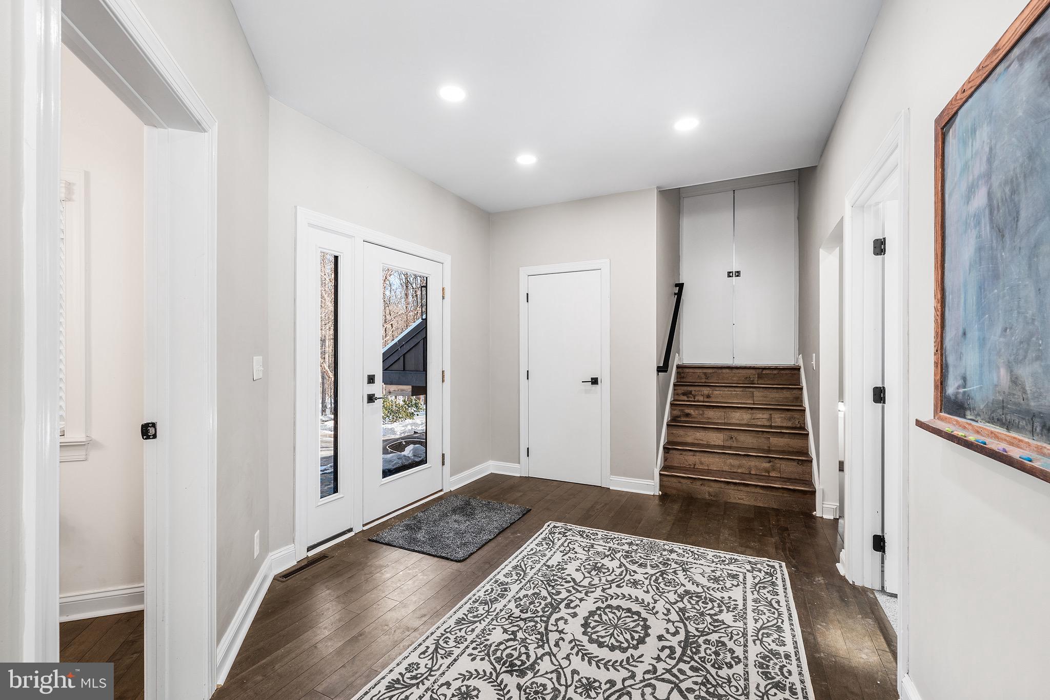 HUNTVIEW AT HORSES - Residential