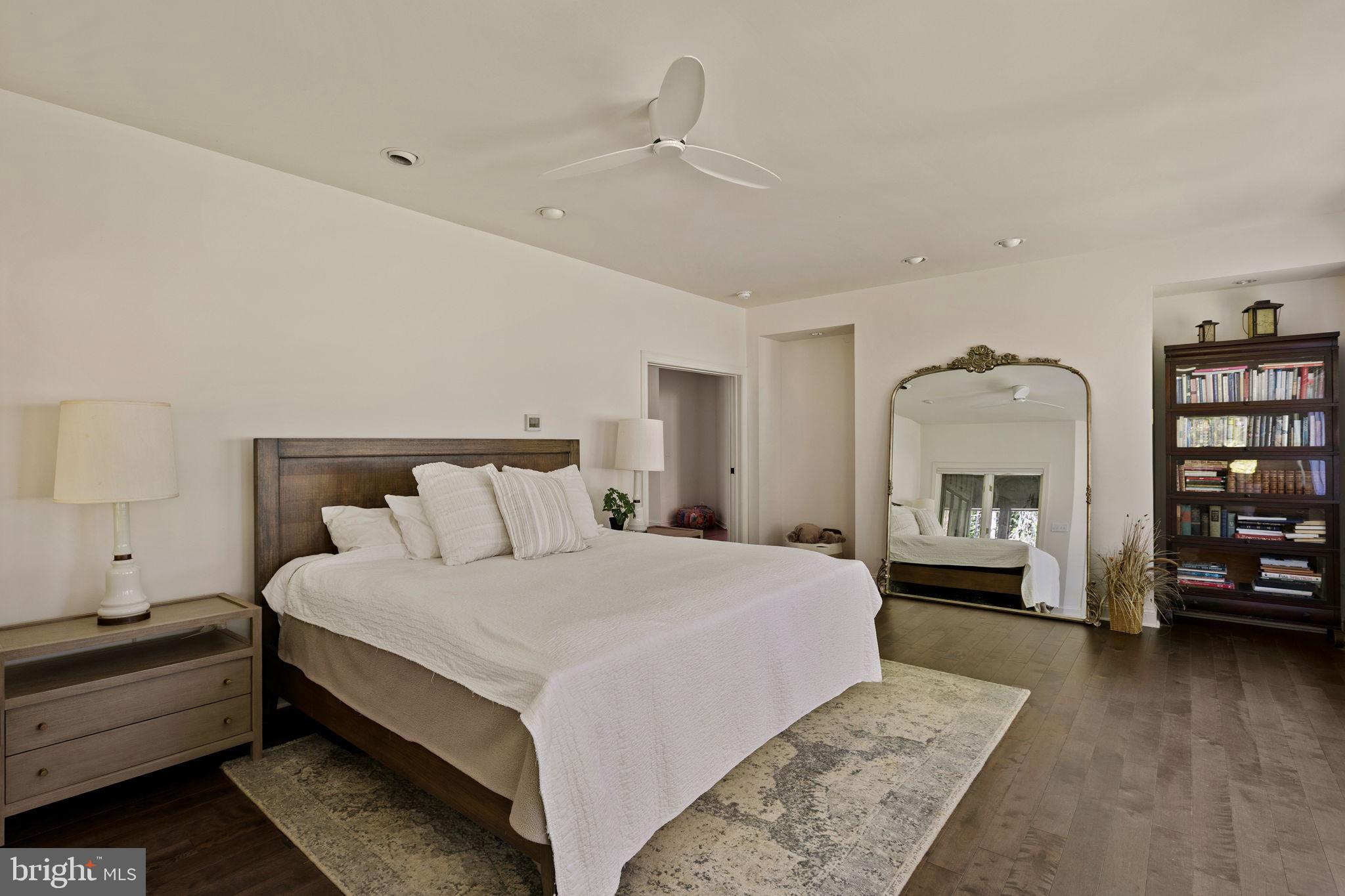 HUNTVIEW AT HORSES - Residential