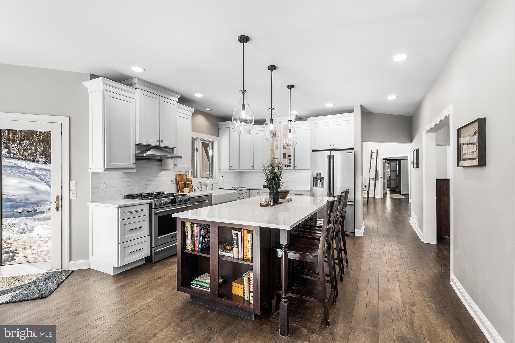 HUNTVIEW AT HORSES - Residential