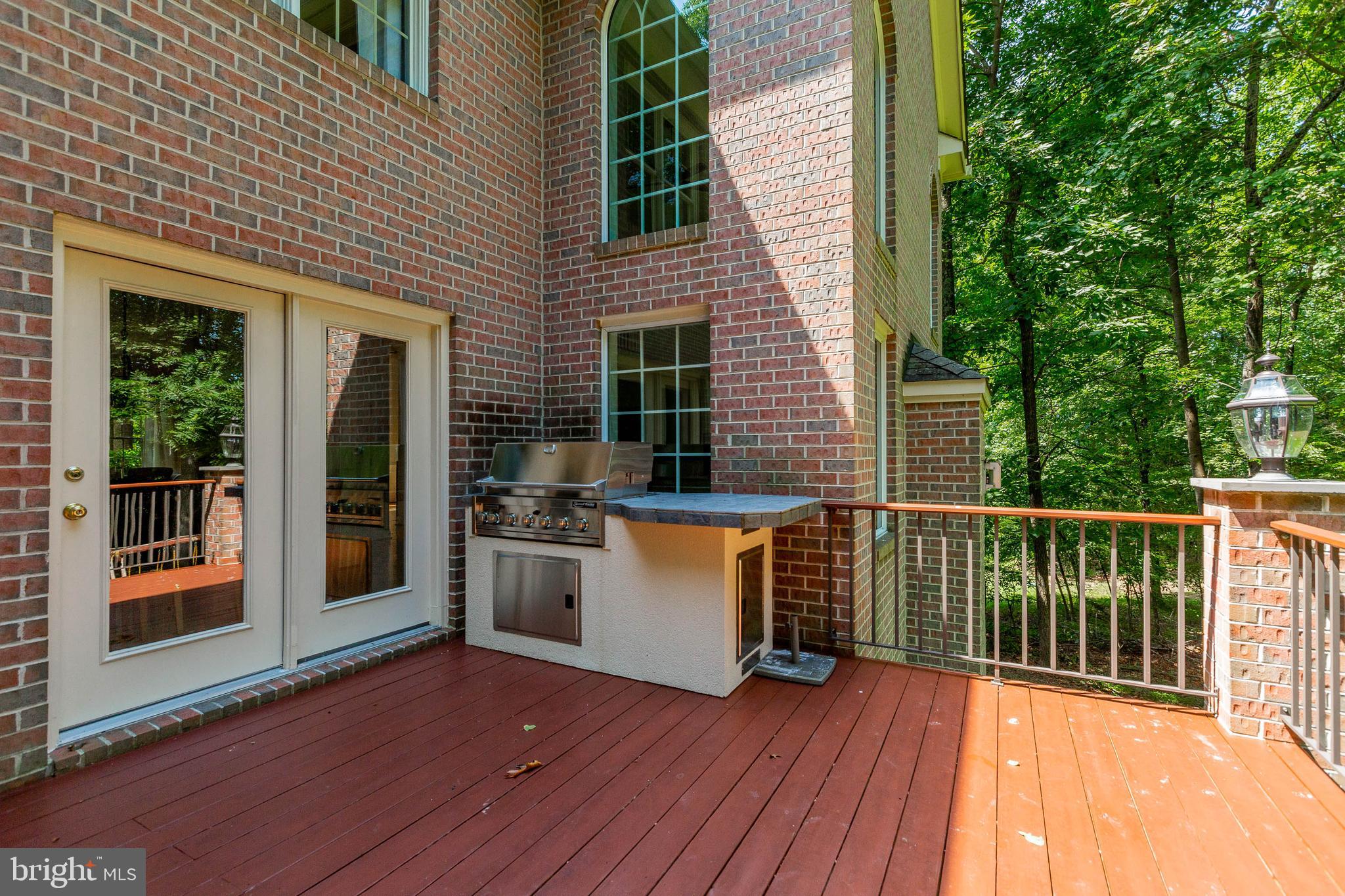 QUARTERFIELD - Residential