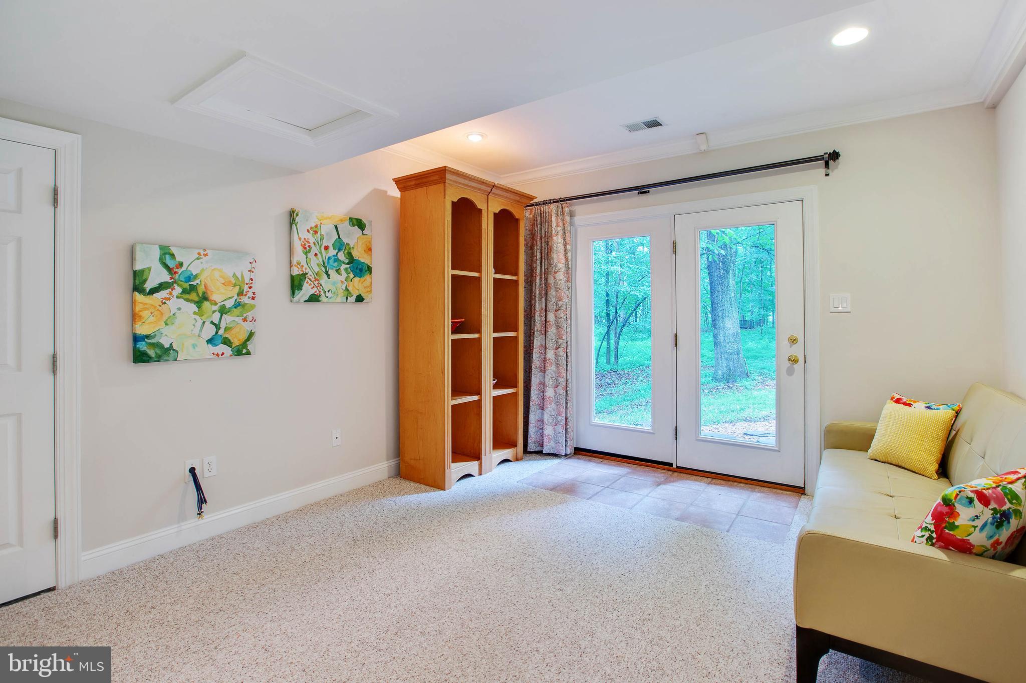 QUARTERFIELD - Residential