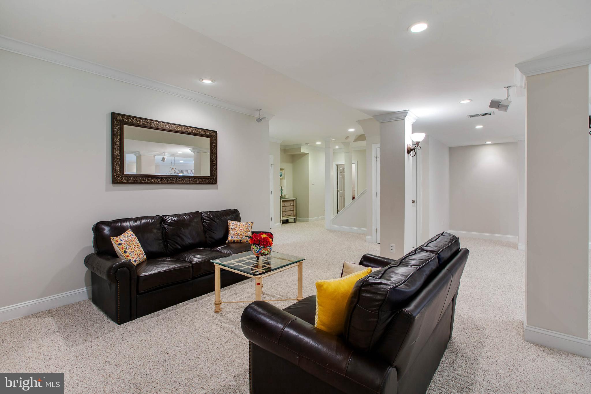 QUARTERFIELD - Residential