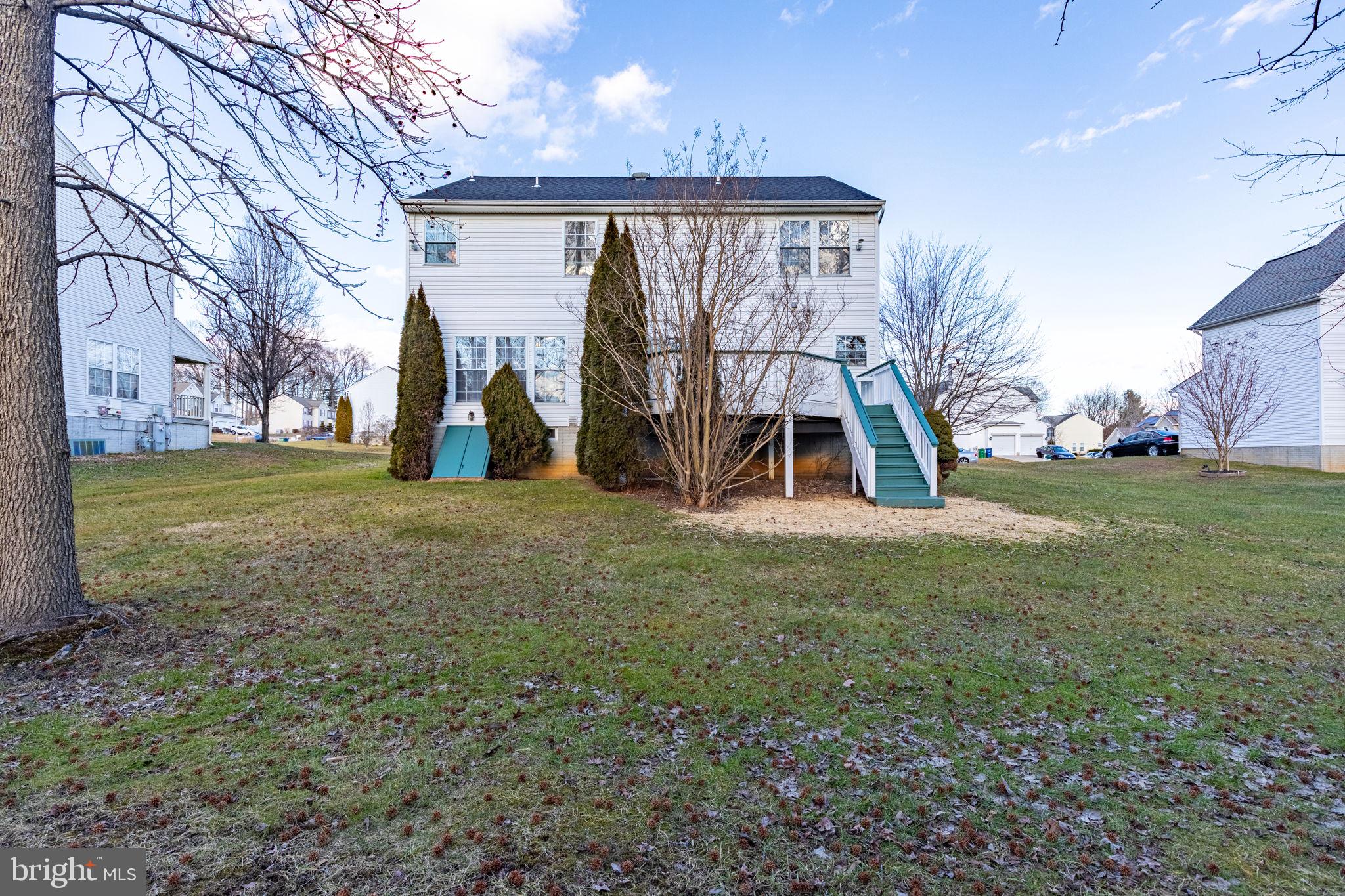 NORTH HILLS - Residential