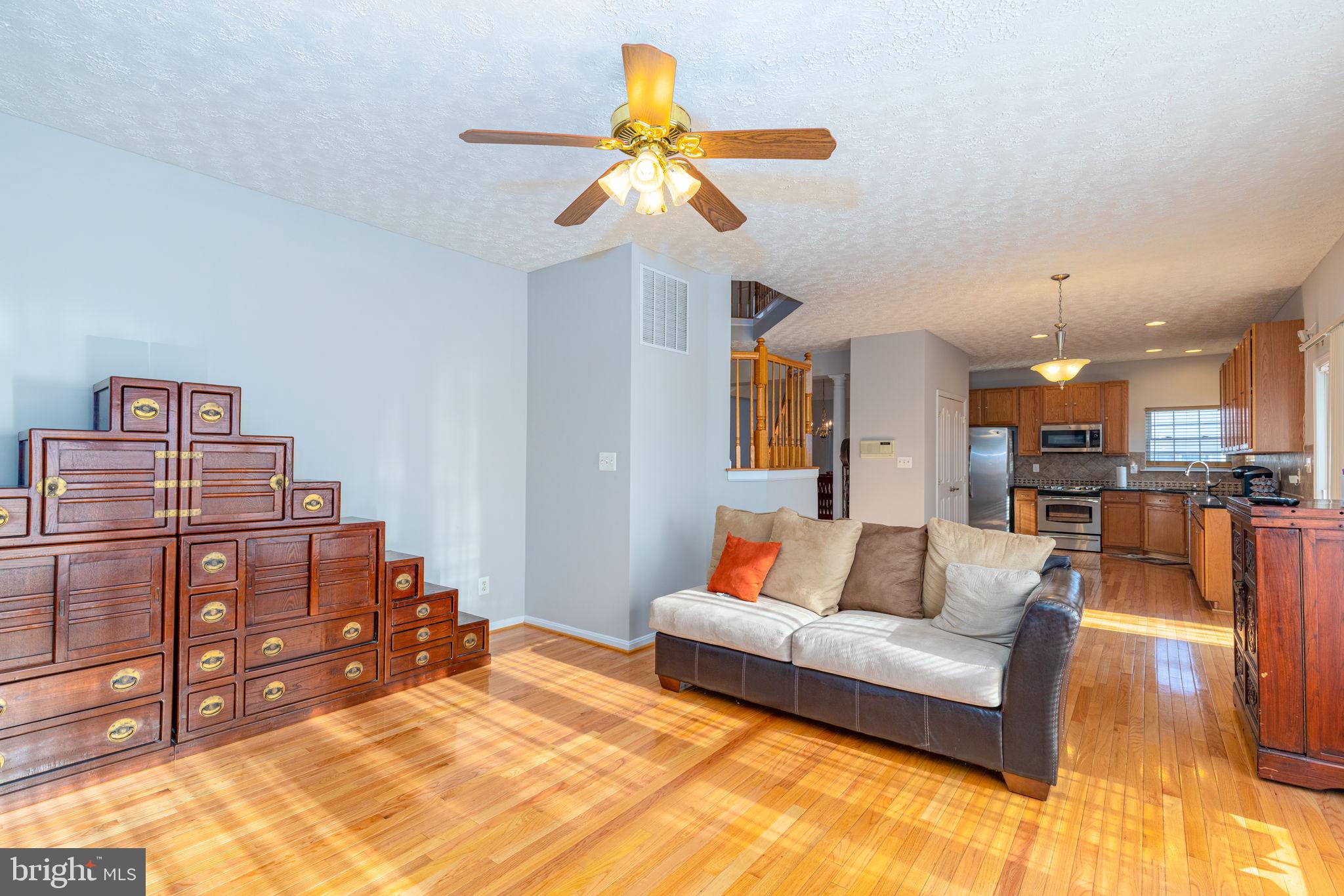 NORTH HILLS - Residential