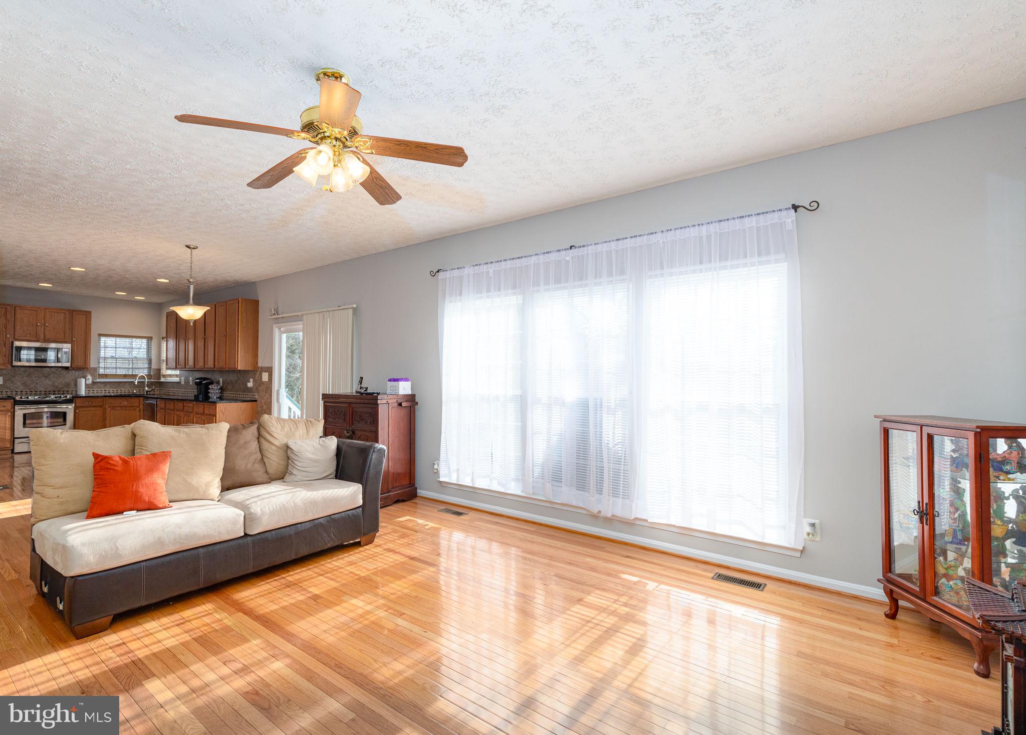 NORTH HILLS - Residential