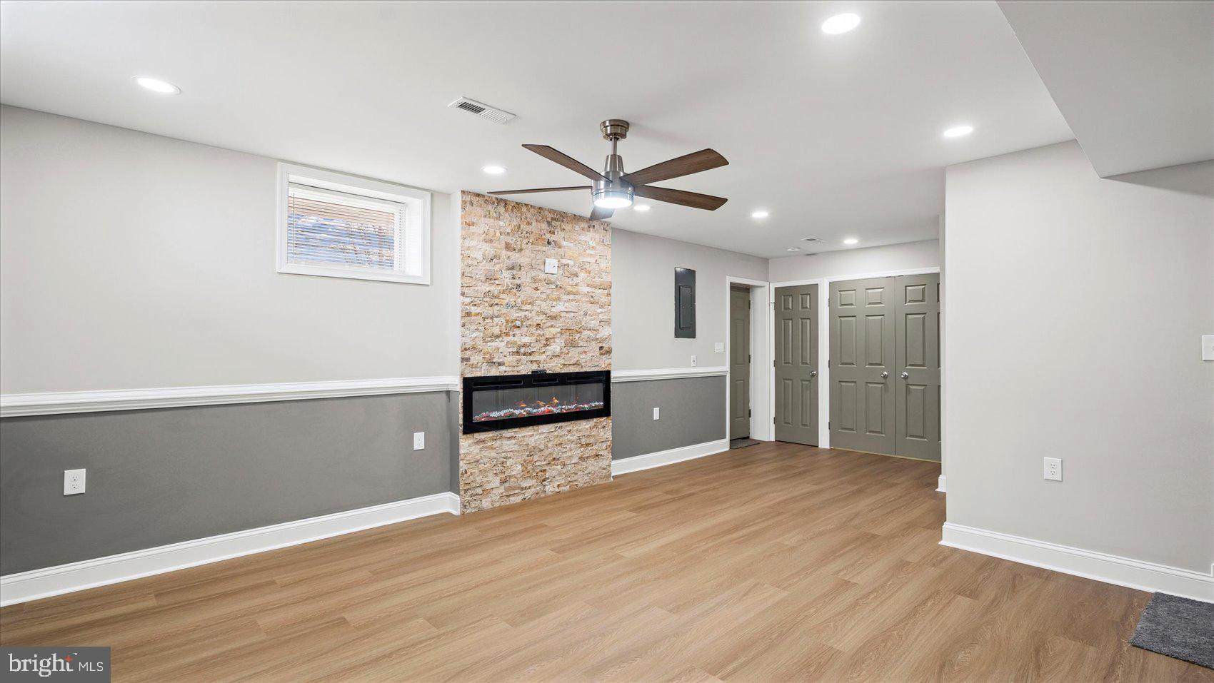 WEST ARLINGTON - Residential