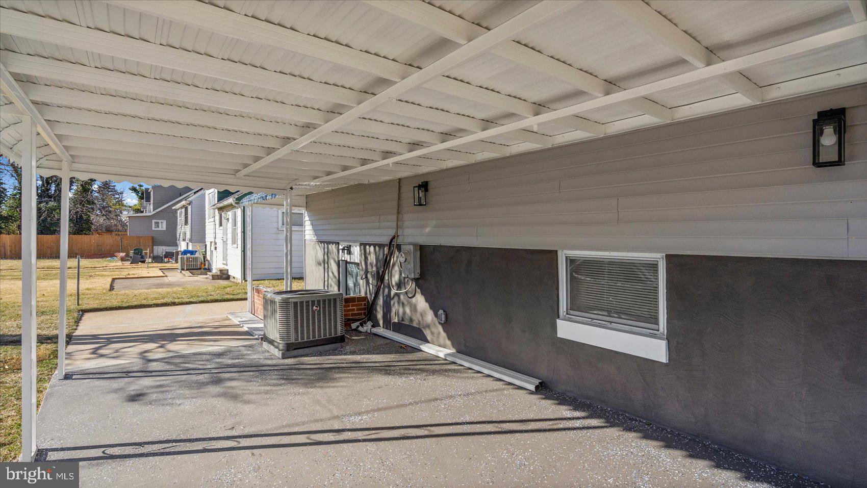 WEST ARLINGTON - Residential