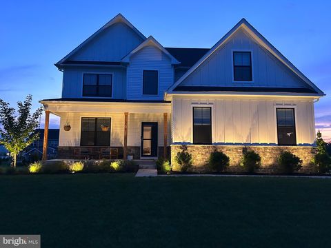 1076 MARIWILL DRIVE QUAKERTOWN PA 18951