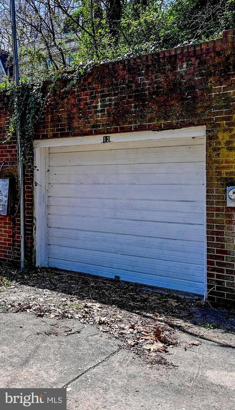 ROLAND PARK - Residential