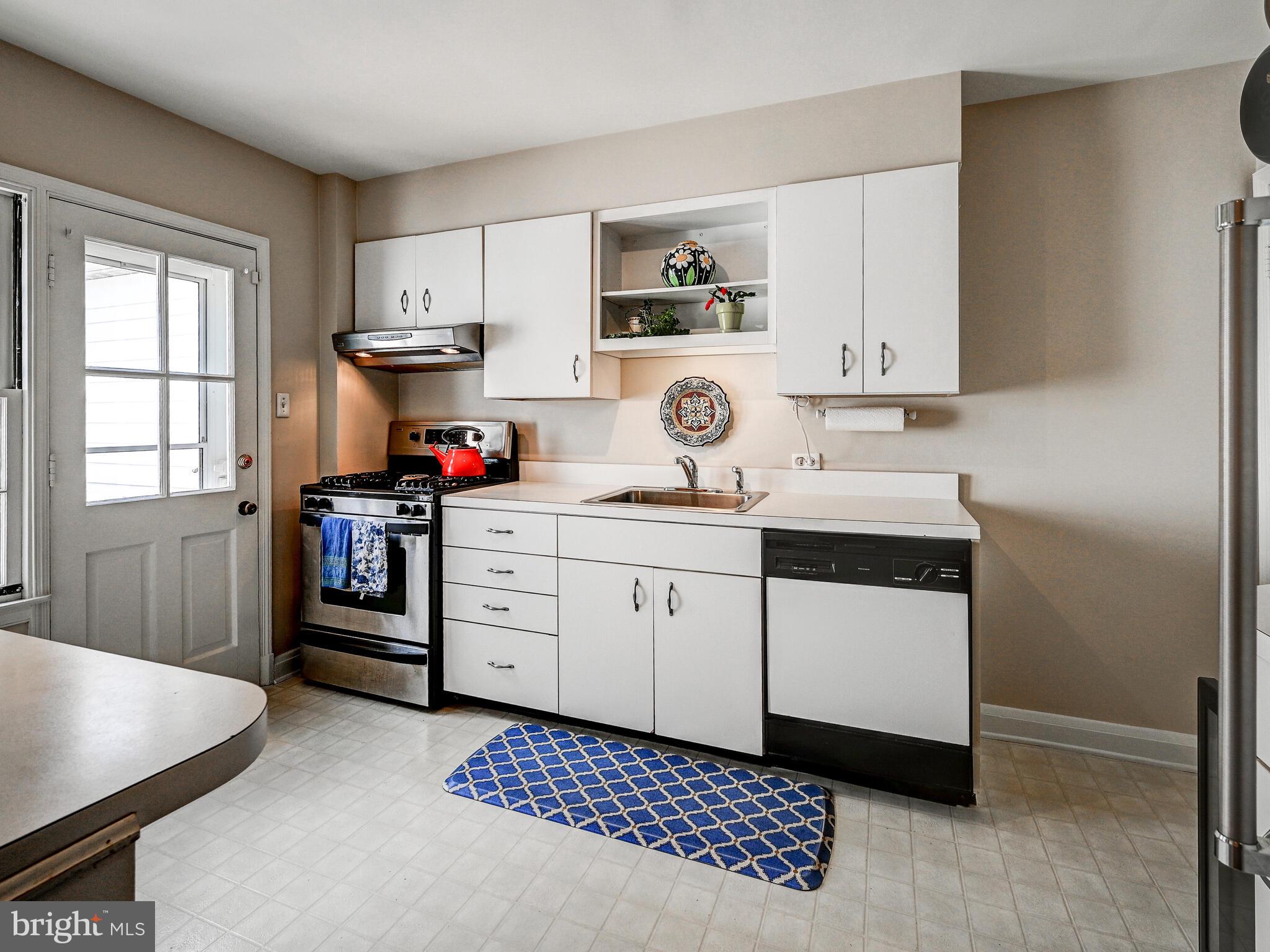 ROLAND PARK - Residential