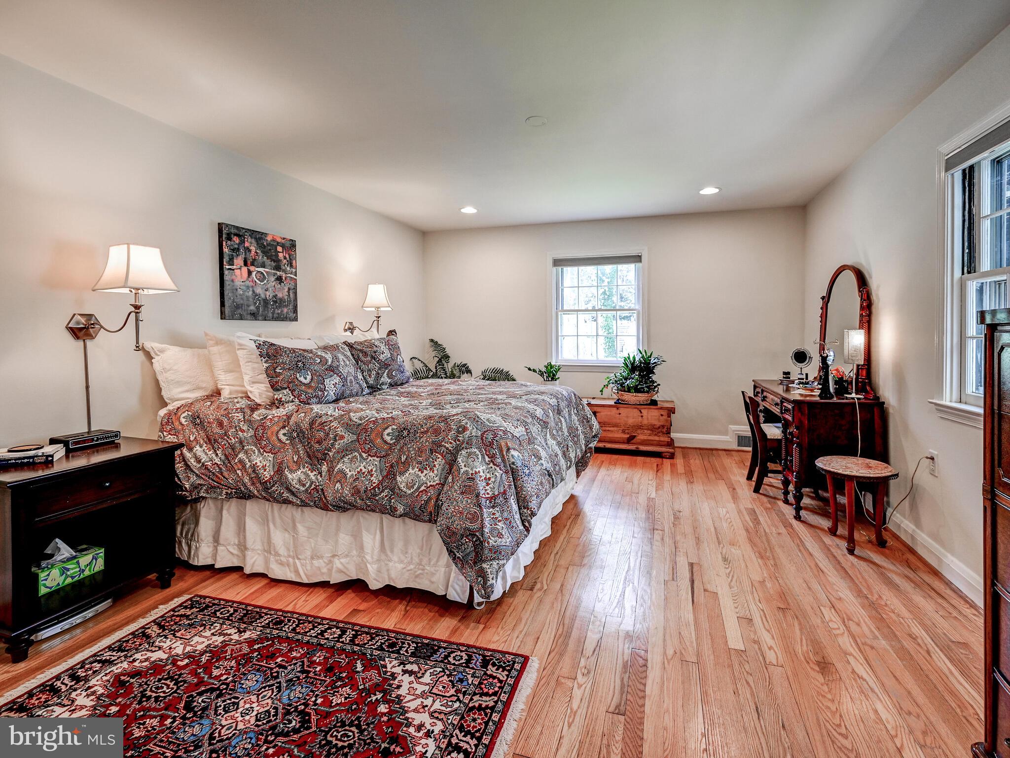 ROLAND PARK - Residential