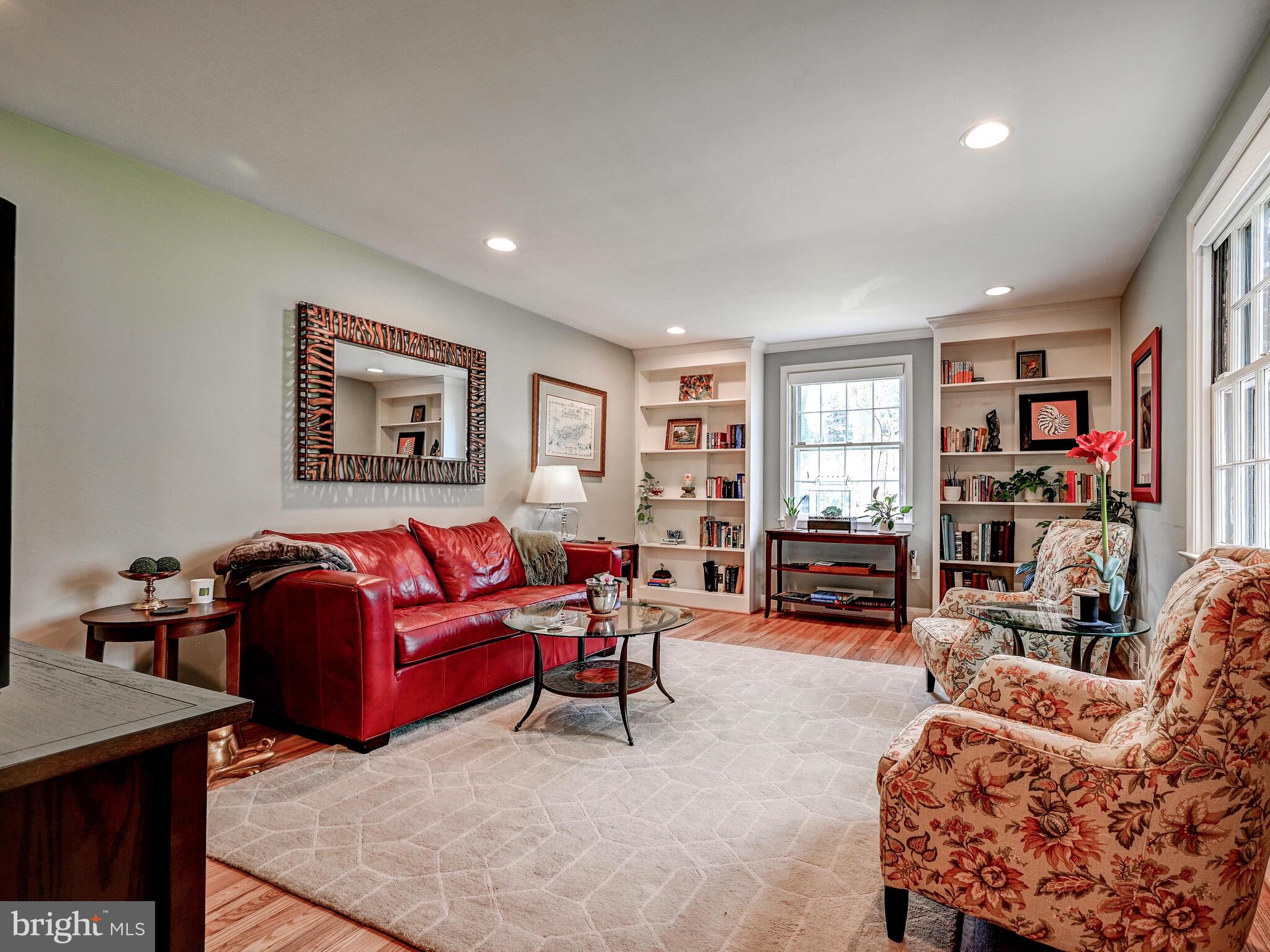 ROLAND PARK - Residential