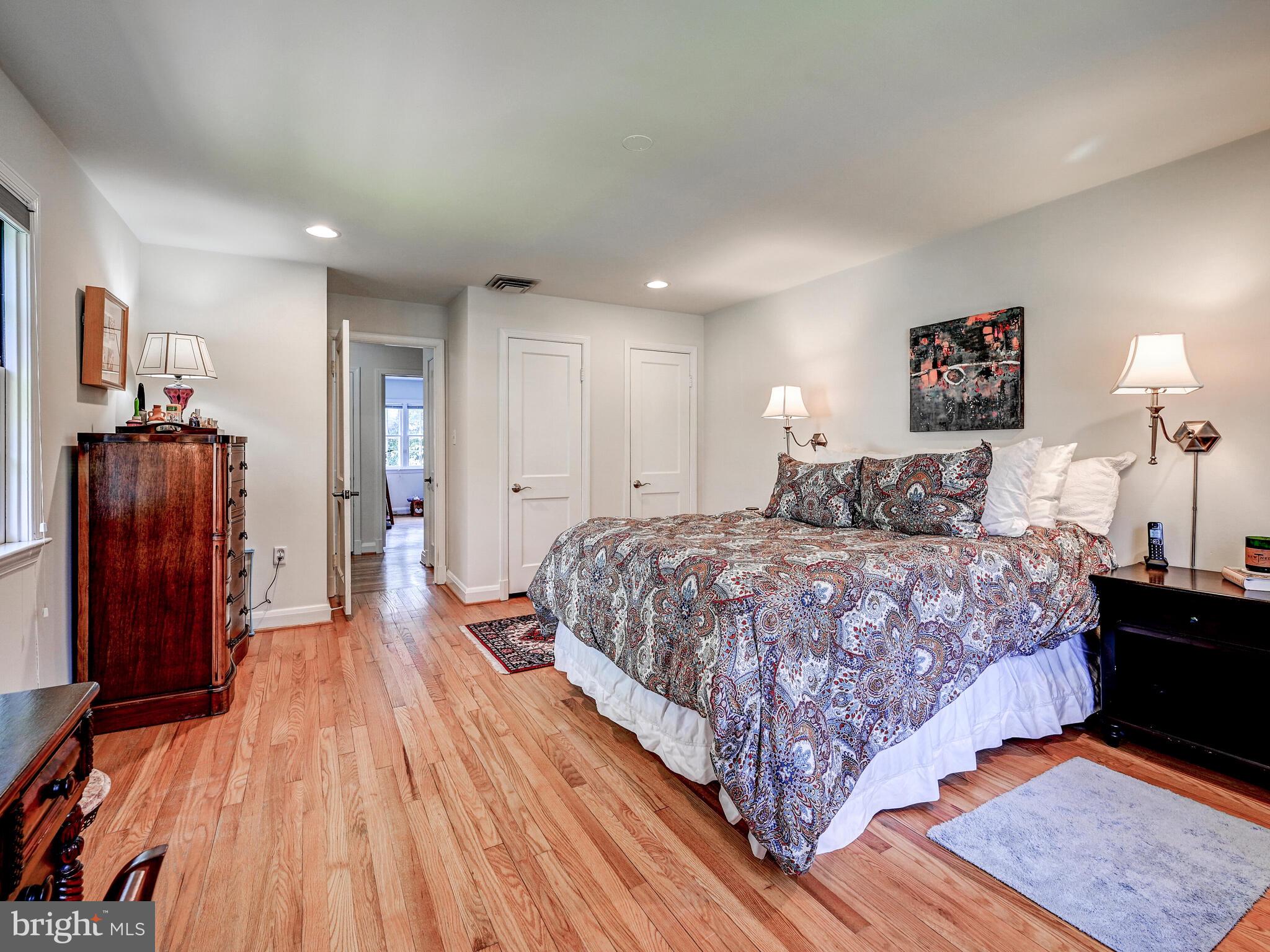 ROLAND PARK - Residential