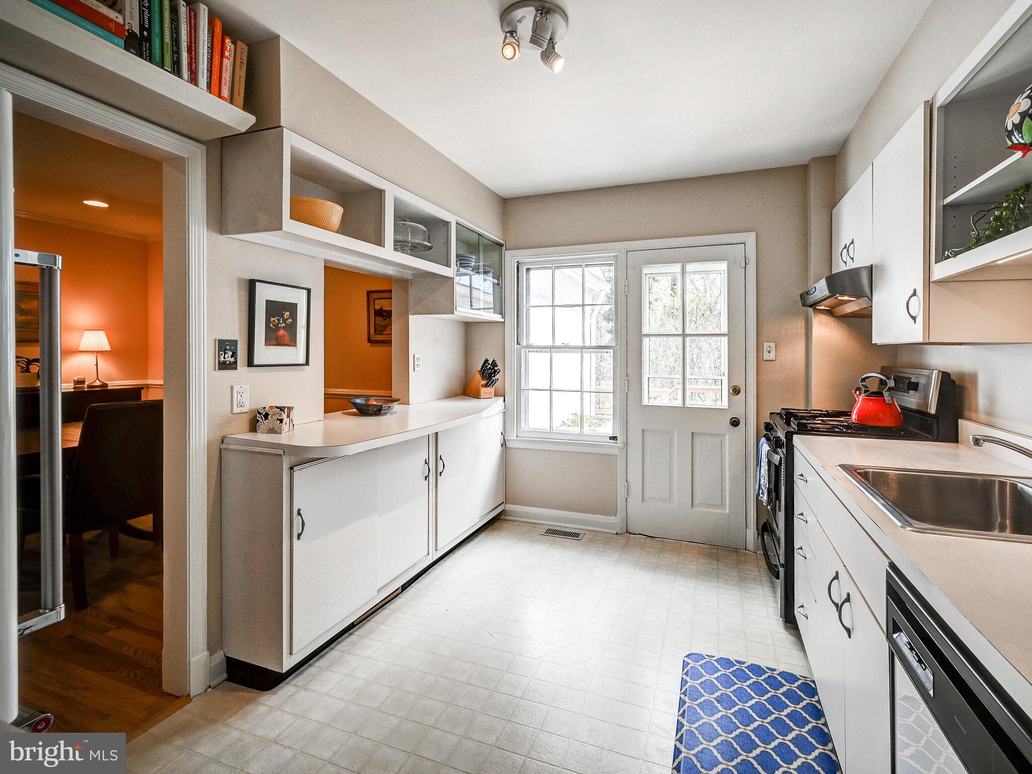 ROLAND PARK - Residential