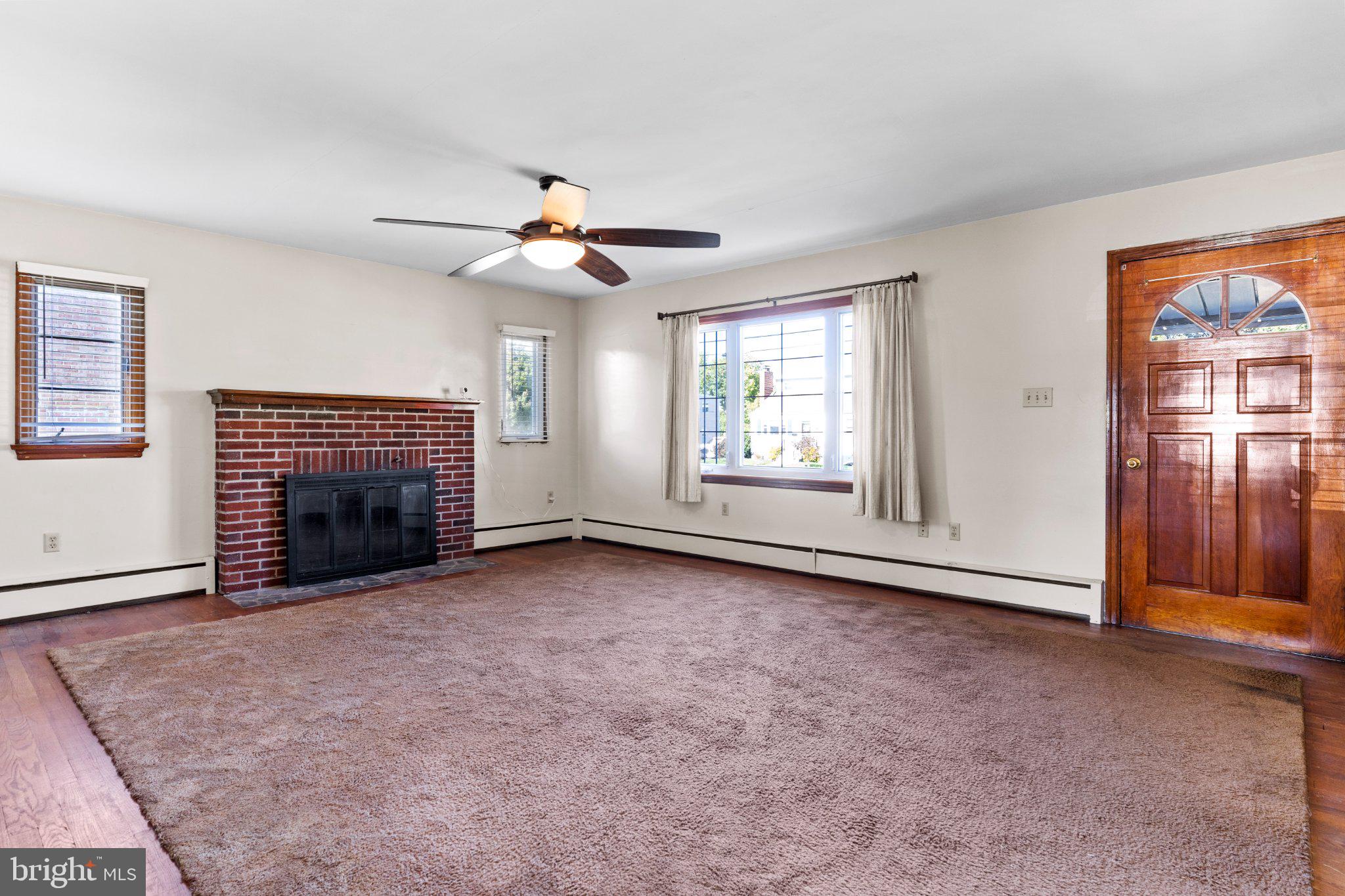 315 W GREEN STREET