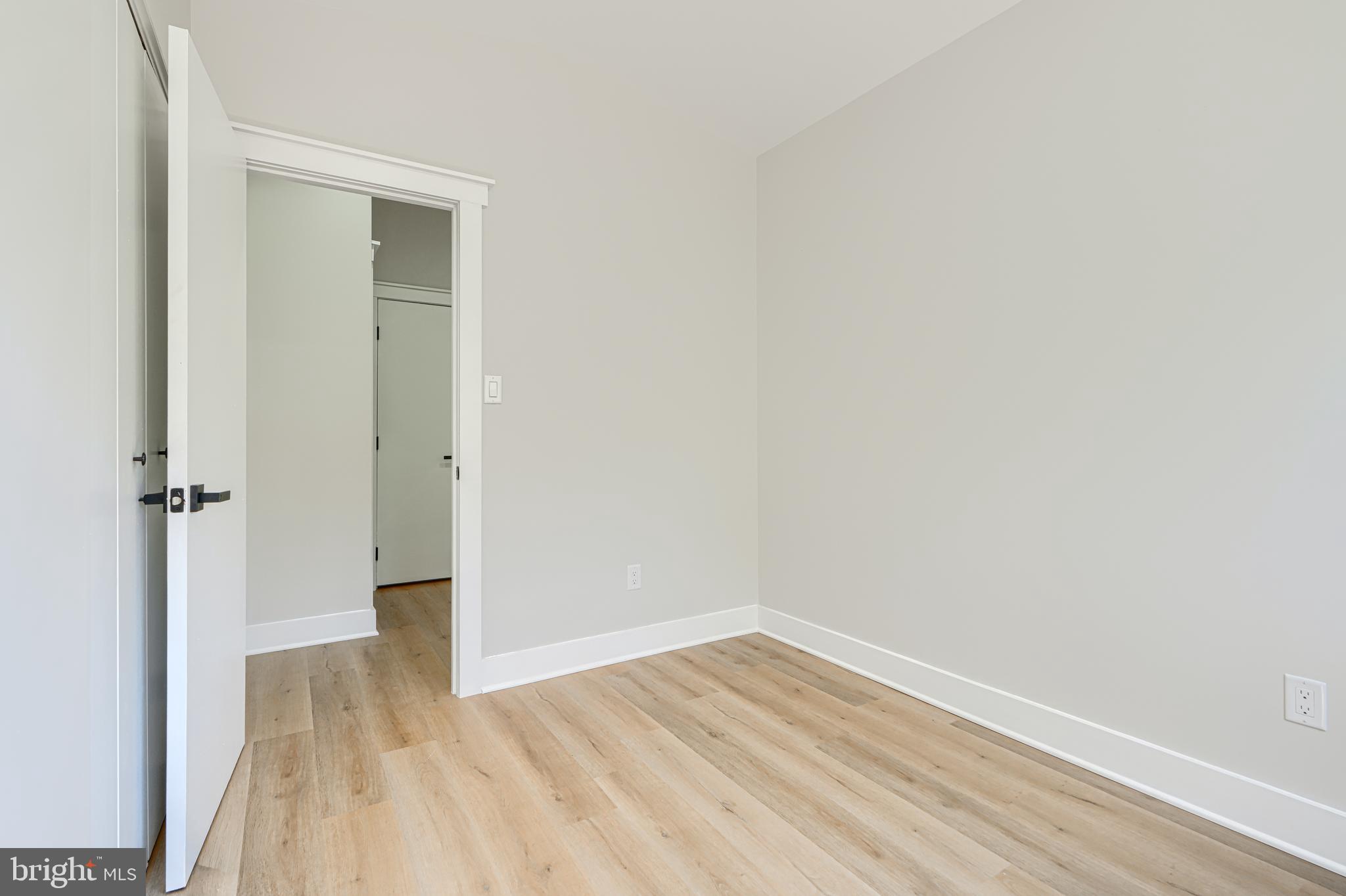 KEMP MILL ESTATES - Residential