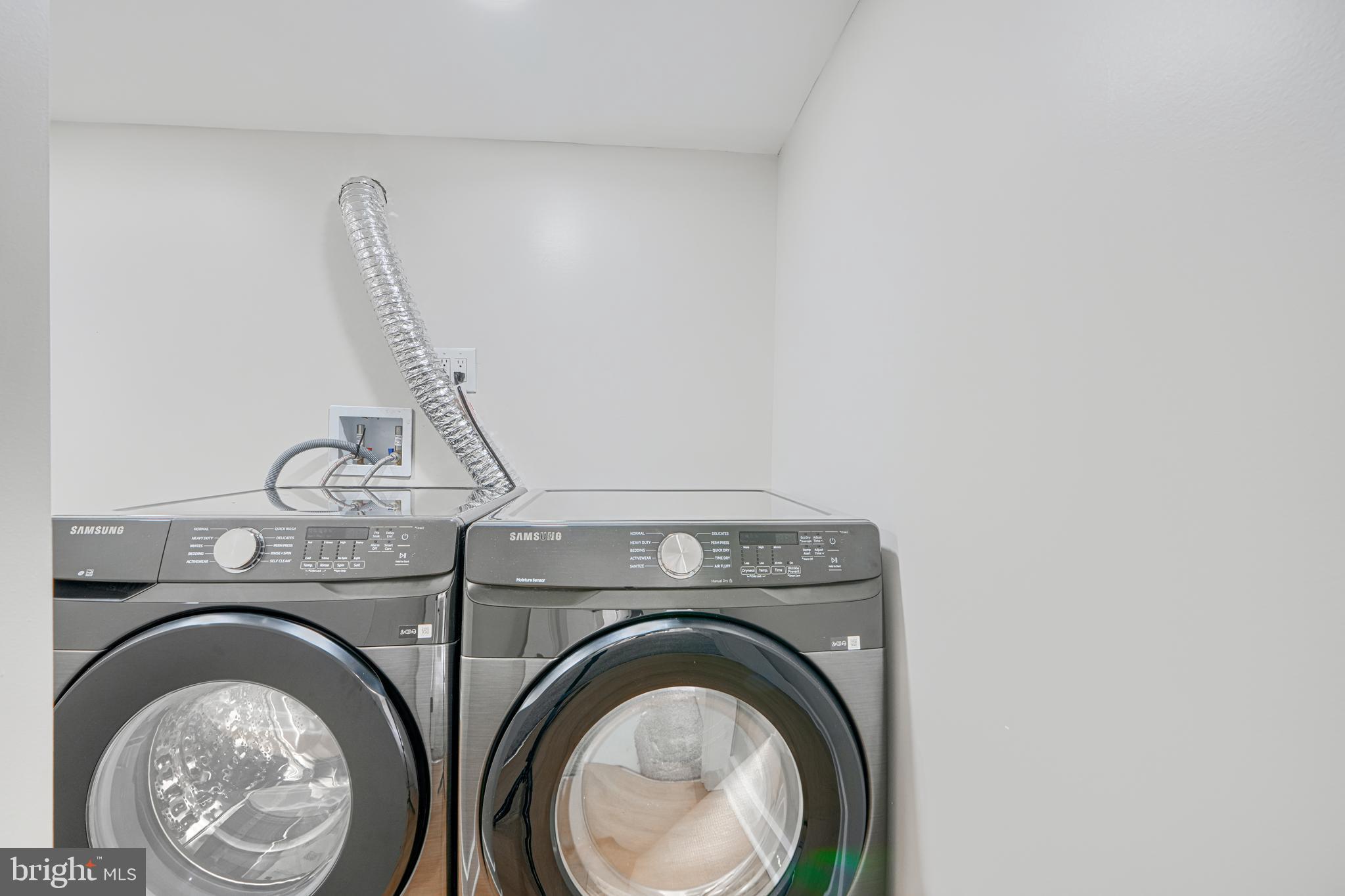 KEMP MILL ESTATES - Residential