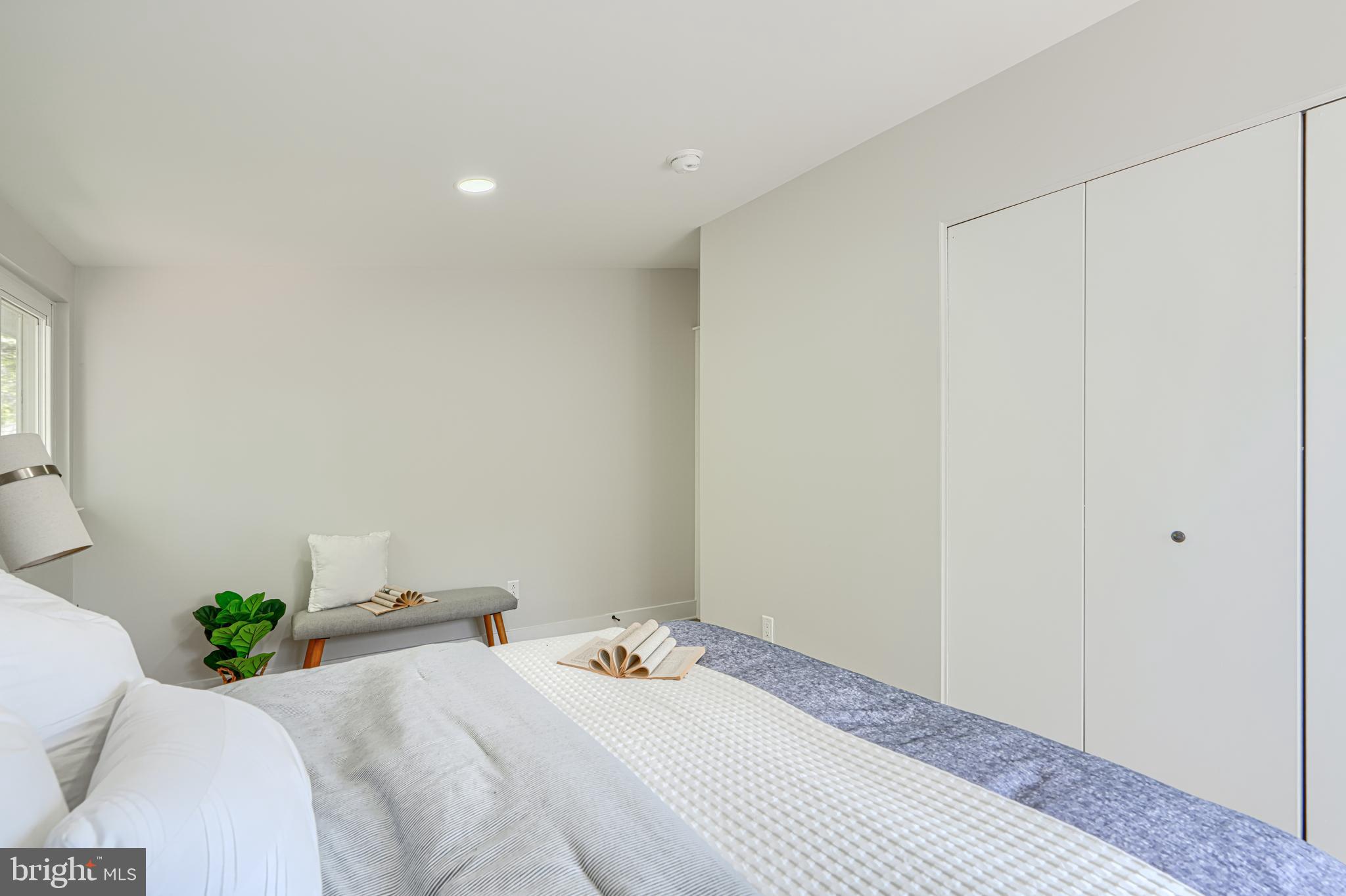 KEMP MILL ESTATES - Residential