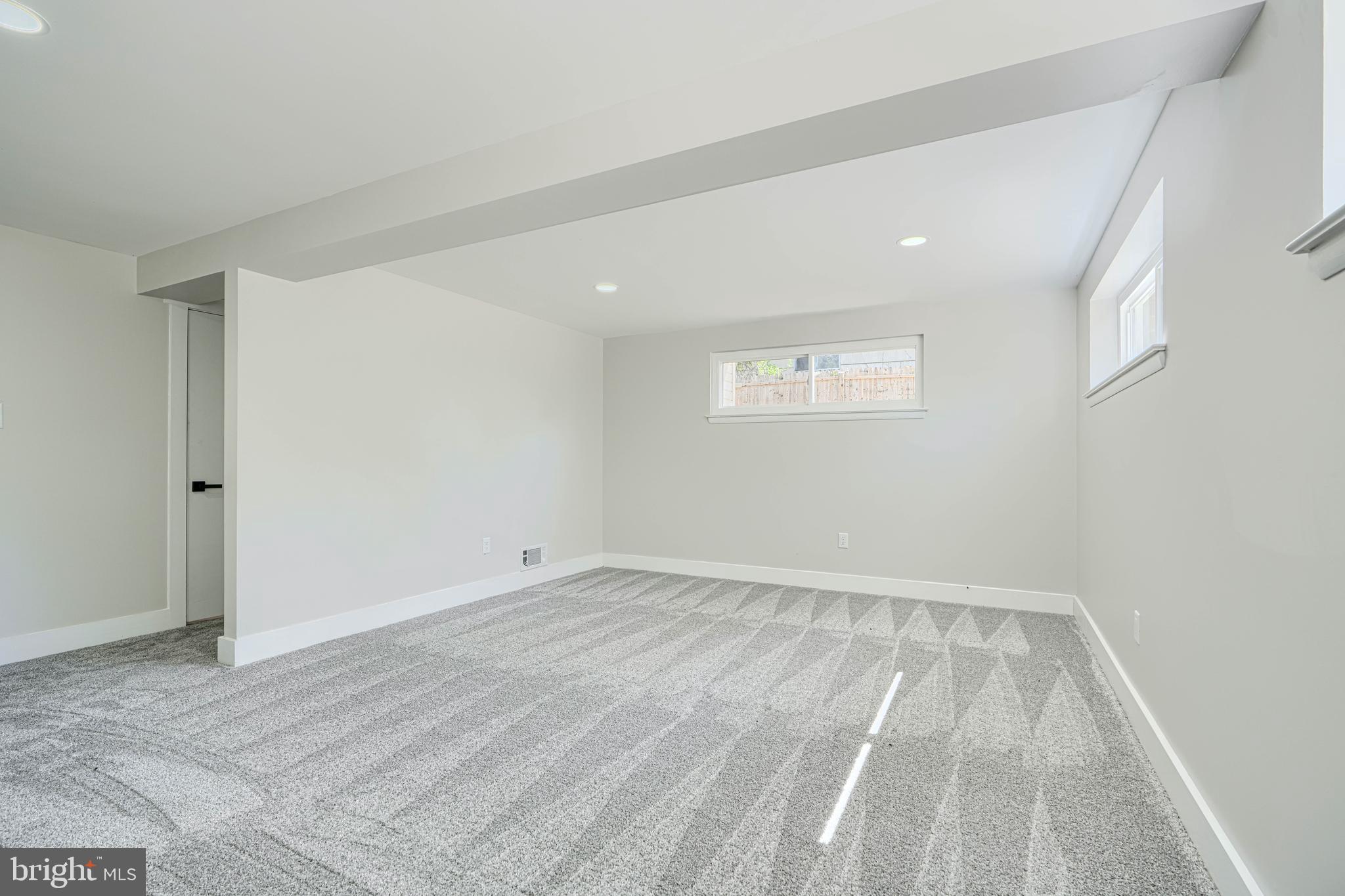 KEMP MILL ESTATES - Residential