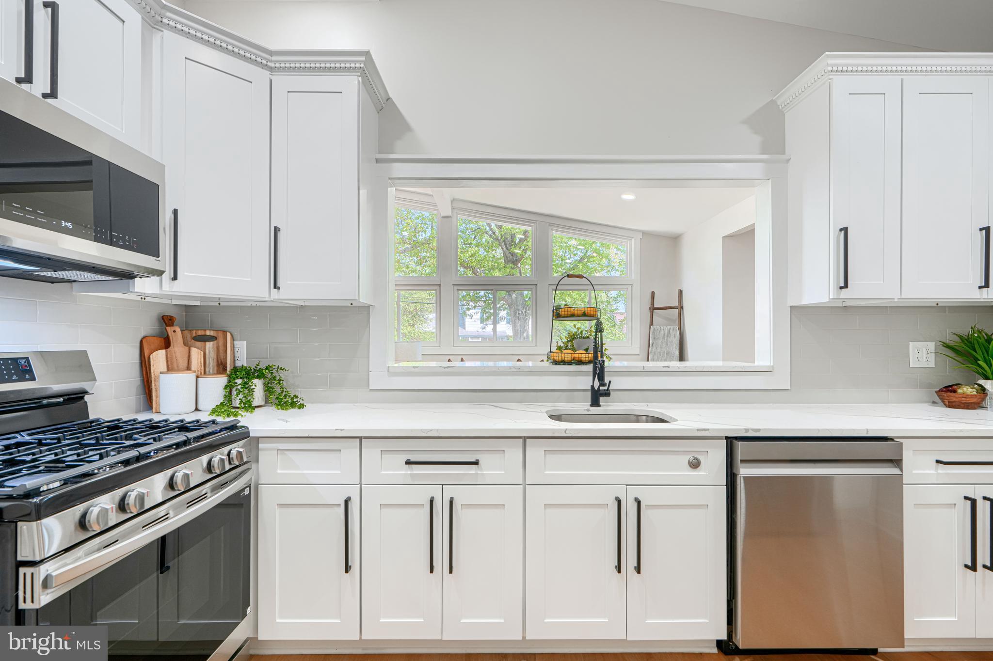 KEMP MILL ESTATES - Residential