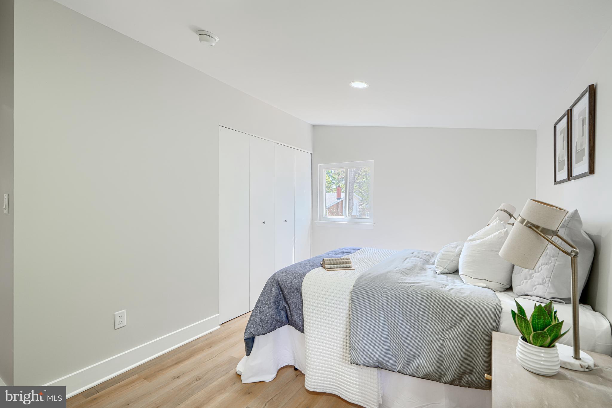 KEMP MILL ESTATES - Residential