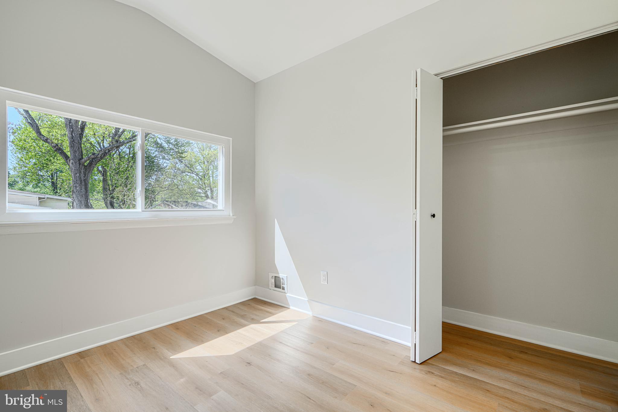 KEMP MILL ESTATES - Residential