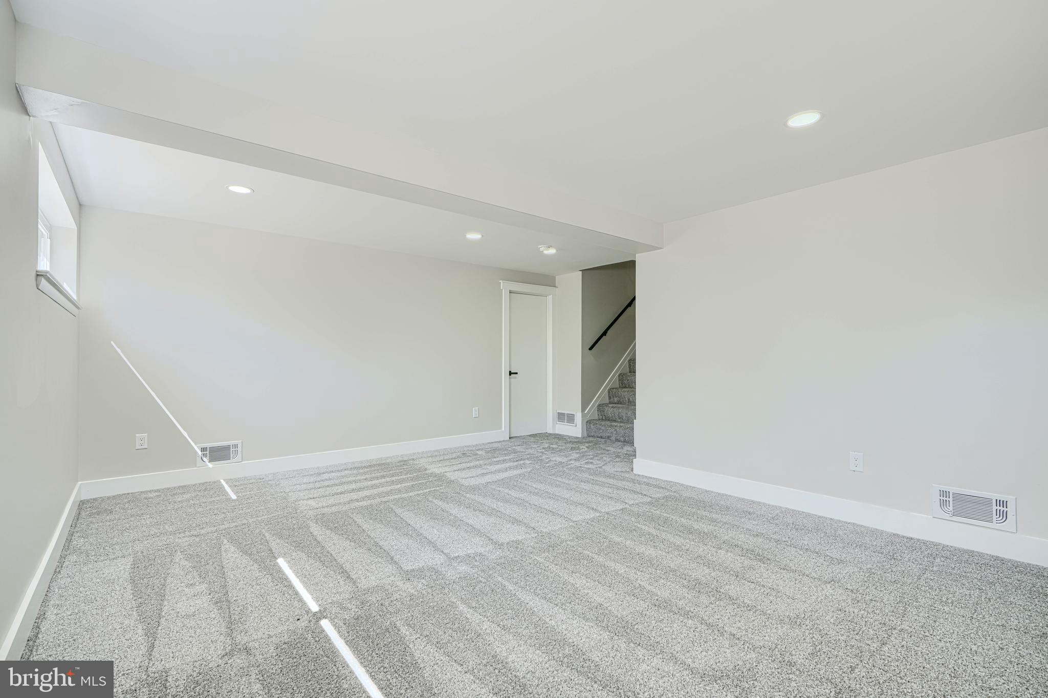 KEMP MILL ESTATES - Residential