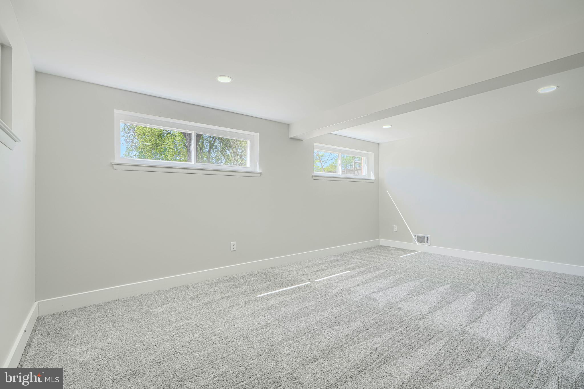 KEMP MILL ESTATES - Residential