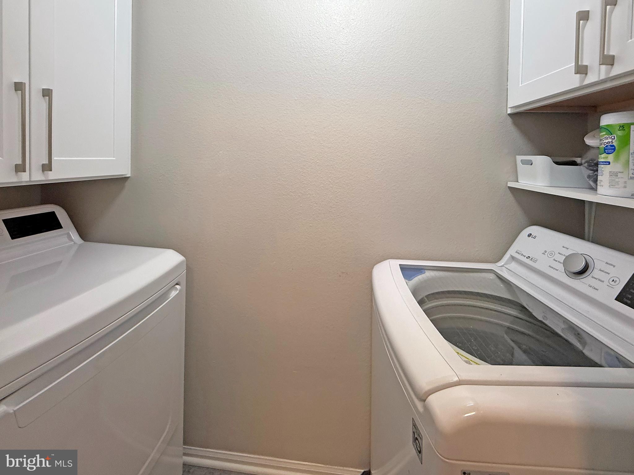 GATES OF MCLEAN - Residential