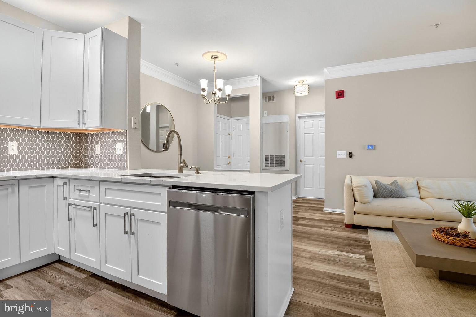 GATES OF MCLEAN - Residential