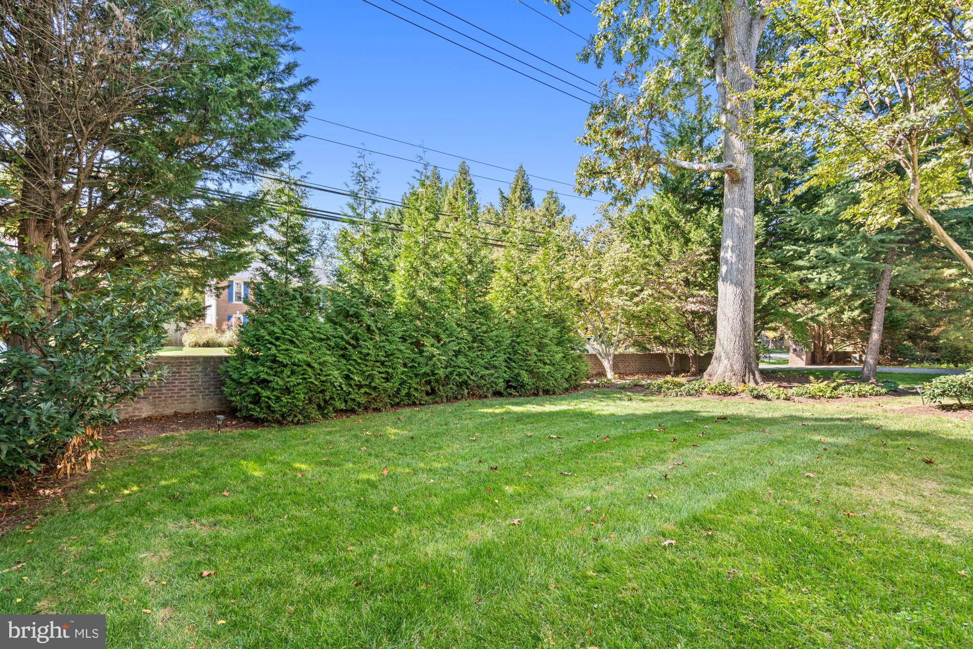 INVERNESS FOREST - Residential