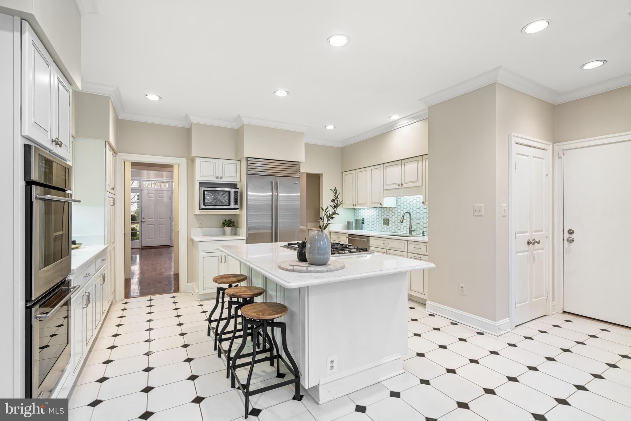 INVERNESS FOREST - Residential