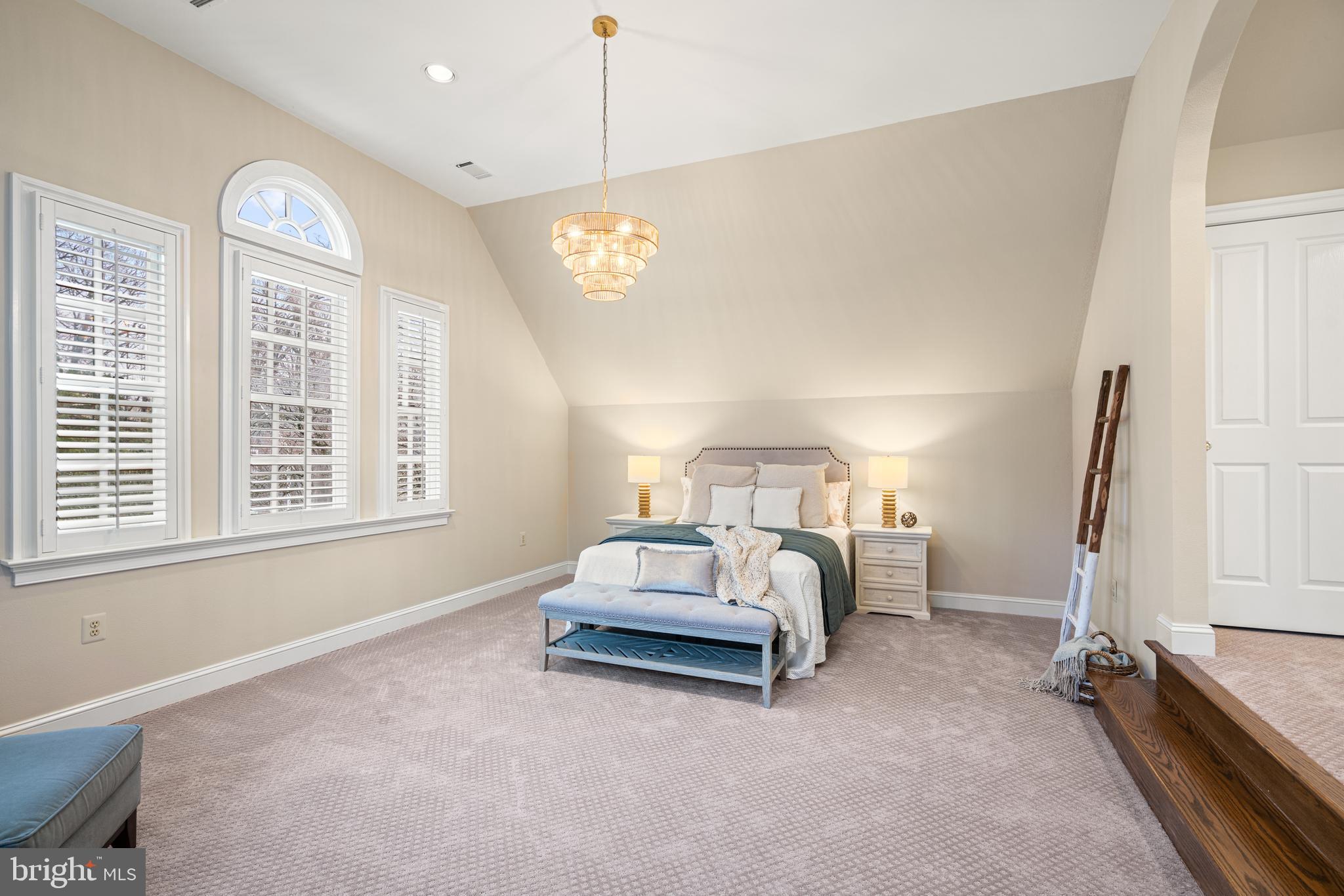 INVERNESS FOREST - Residential