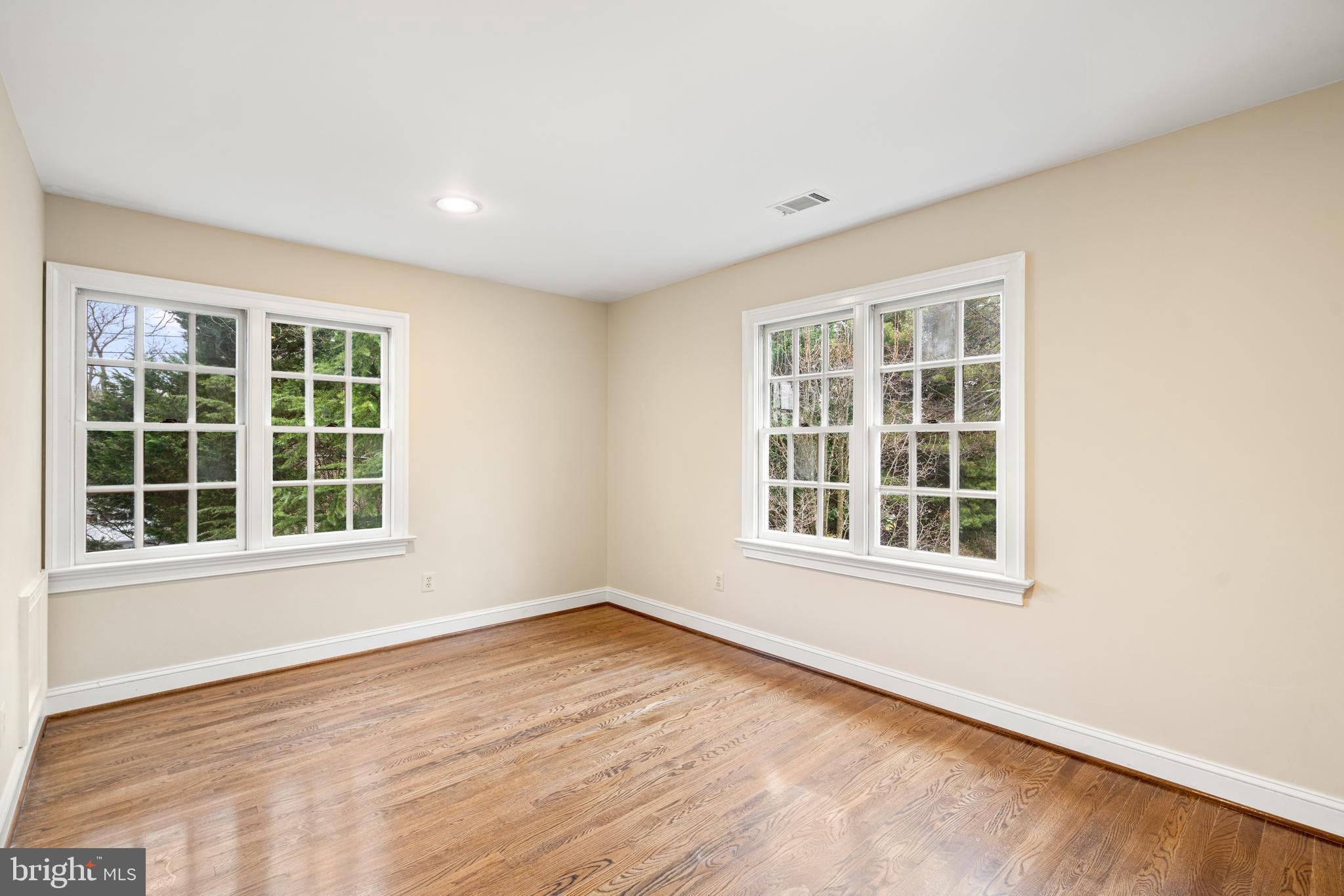 INVERNESS FOREST - Residential