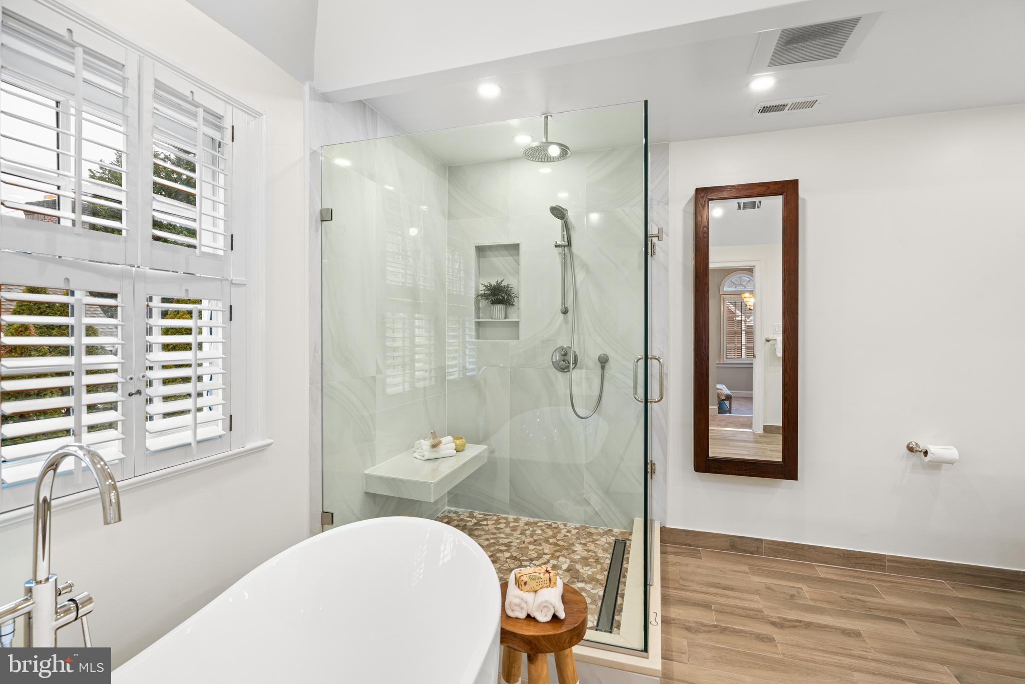 INVERNESS FOREST - Residential