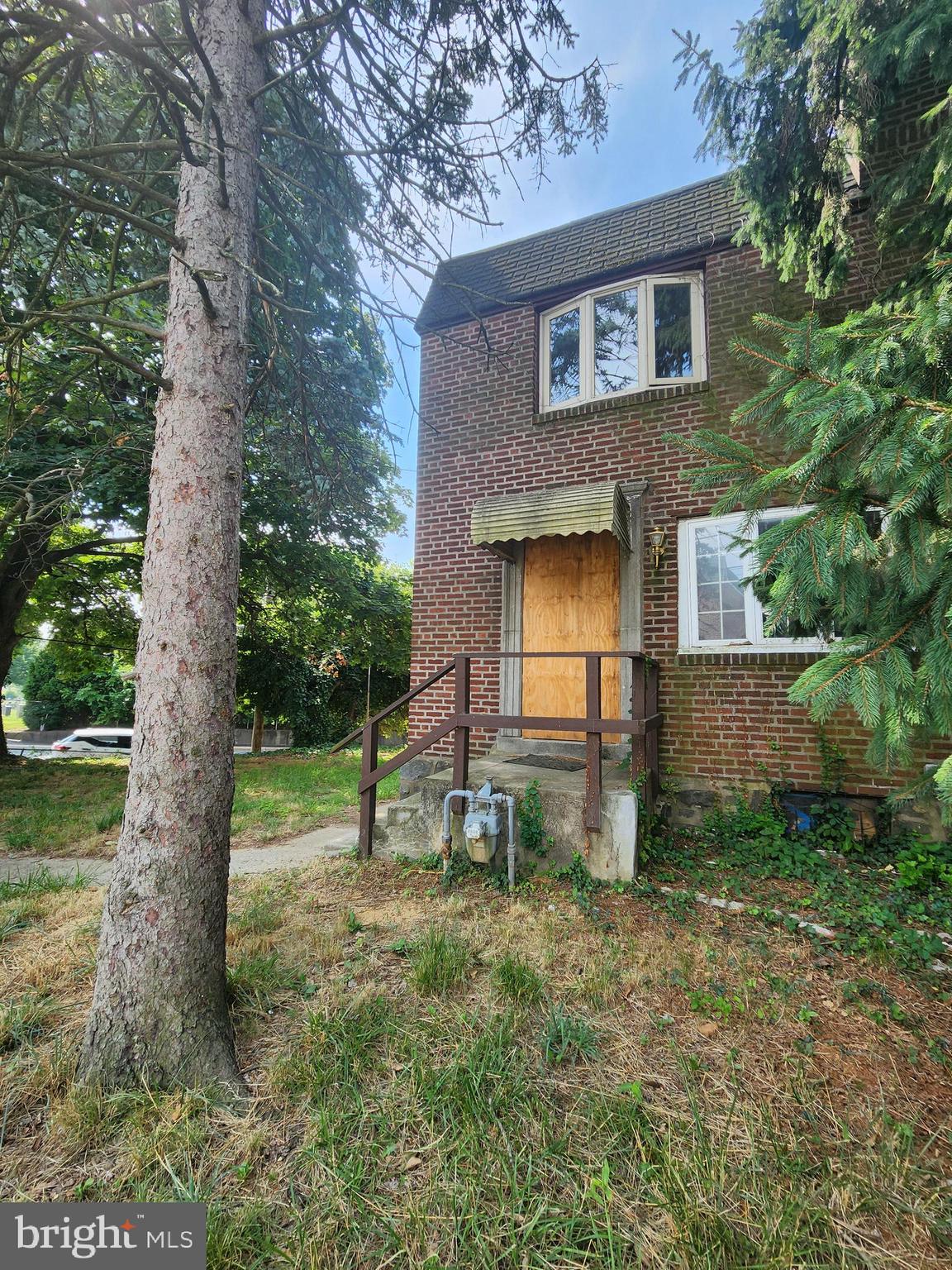 7000 GREENWOOD AVENUE