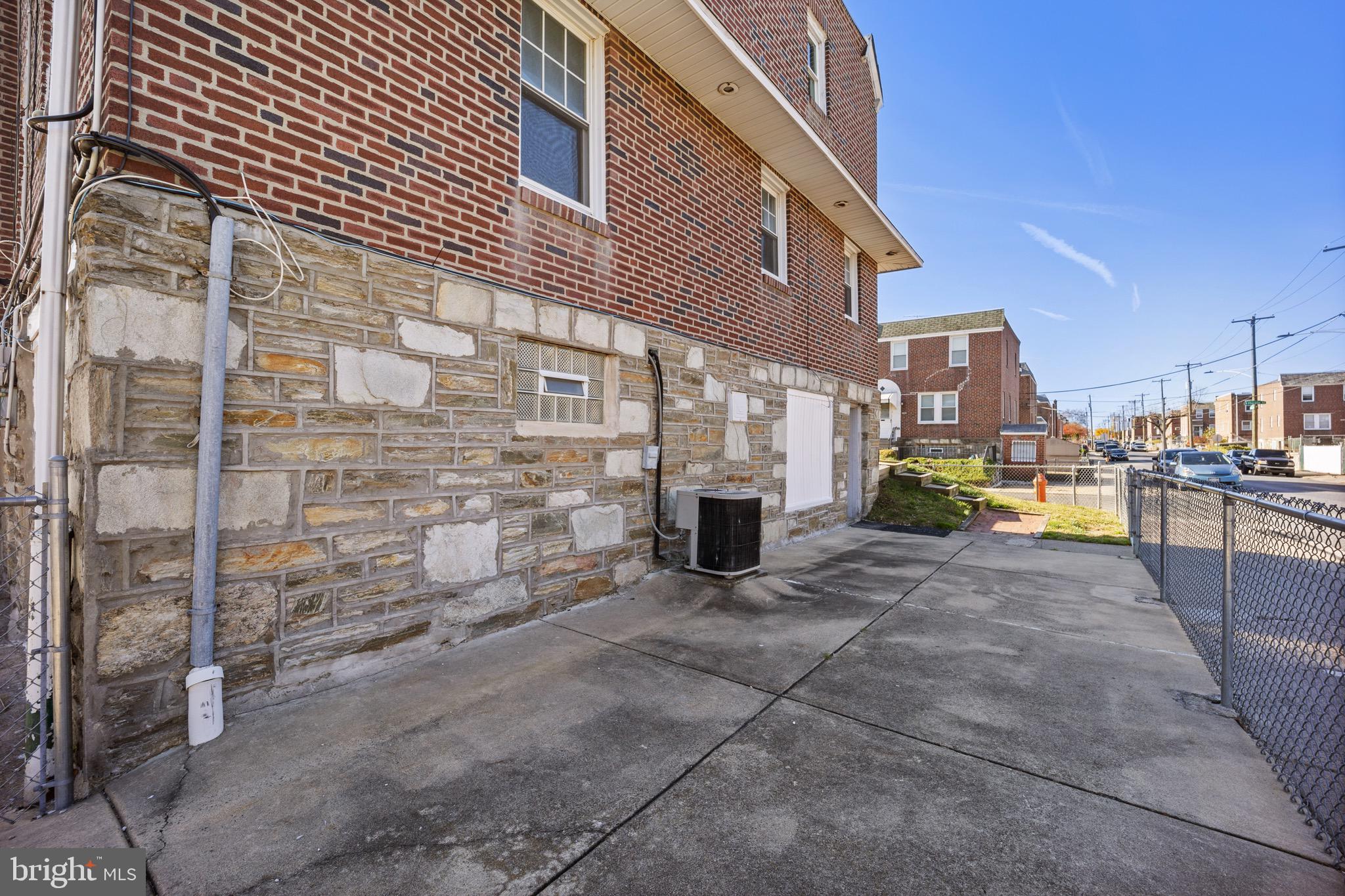 MAYFAIR - Residential