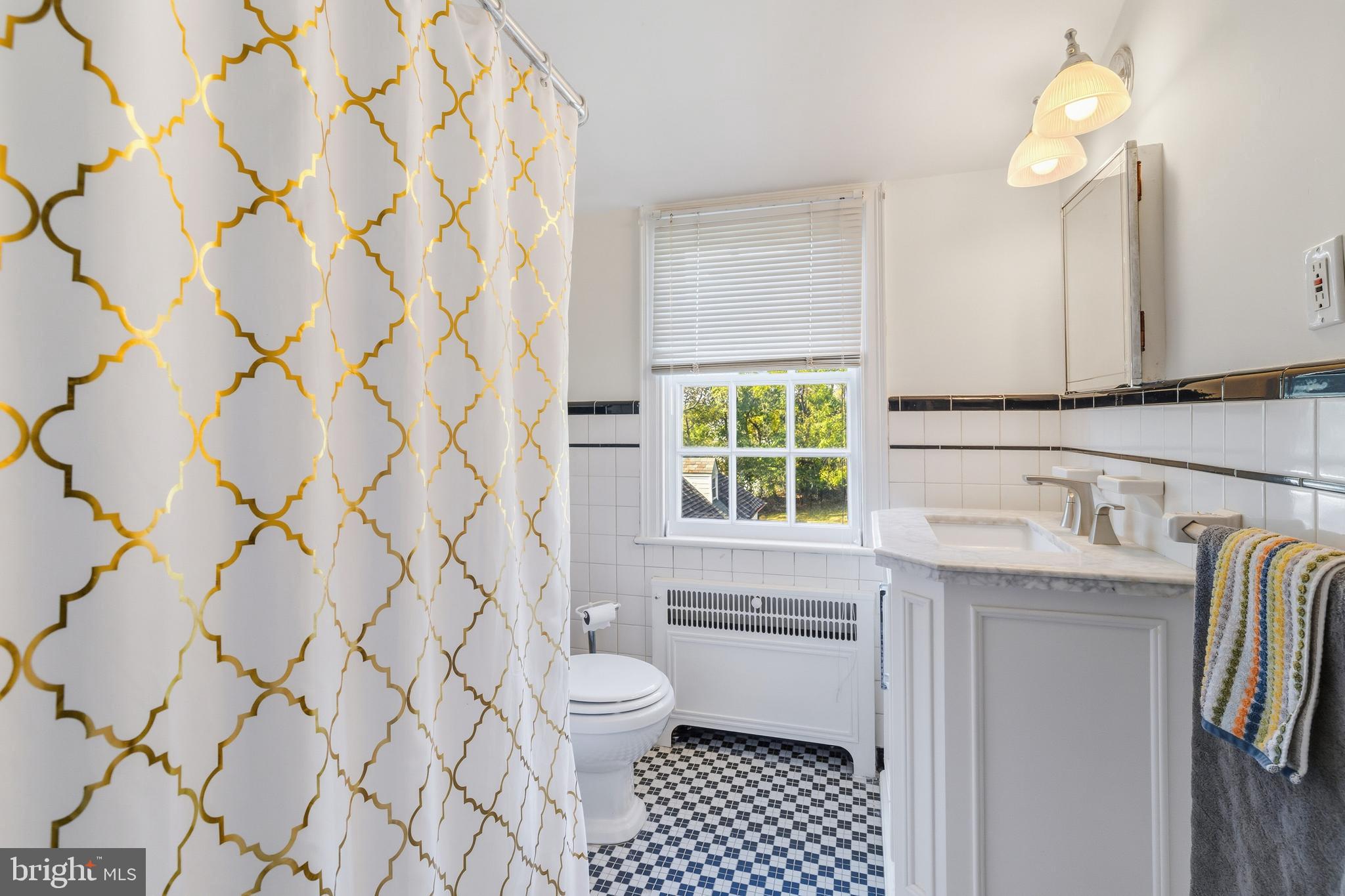 FLOURTOWN - Residential