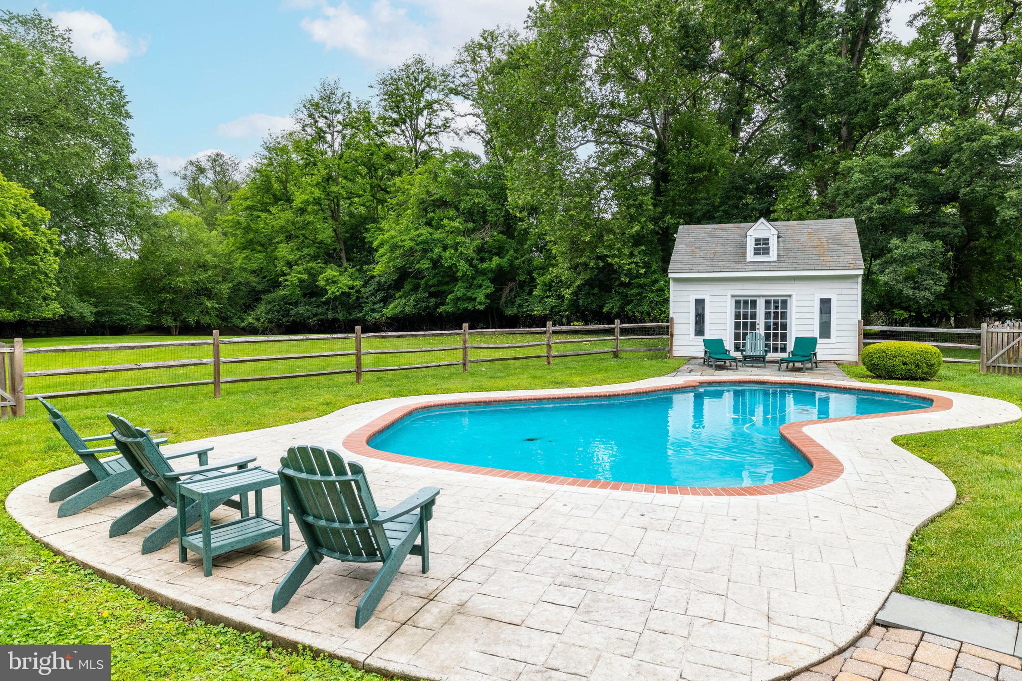 FLOURTOWN - Residential