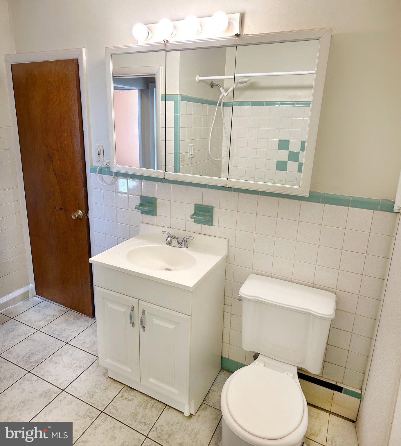 PHILADELPHIA (NORTHEAST) - Residential