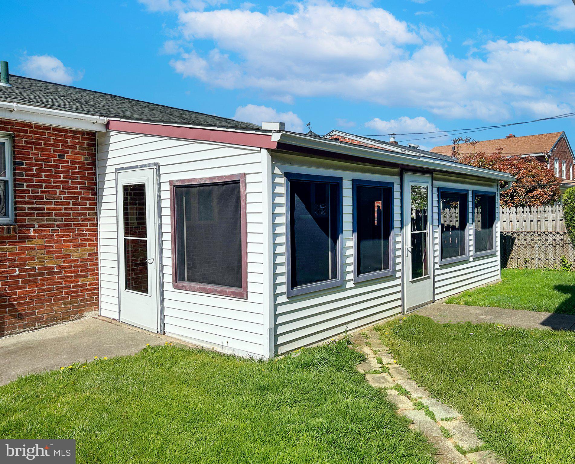 PHILADELPHIA (NORTHEAST) - Residential