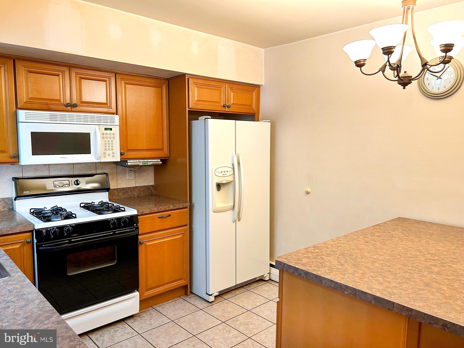 PHILADELPHIA (NORTHEAST) - Residential