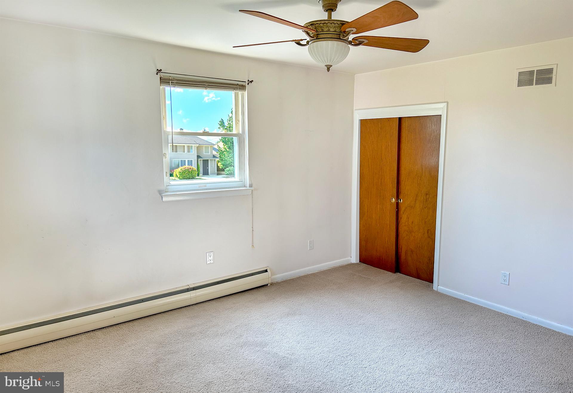 PHILADELPHIA (NORTHEAST) - Residential