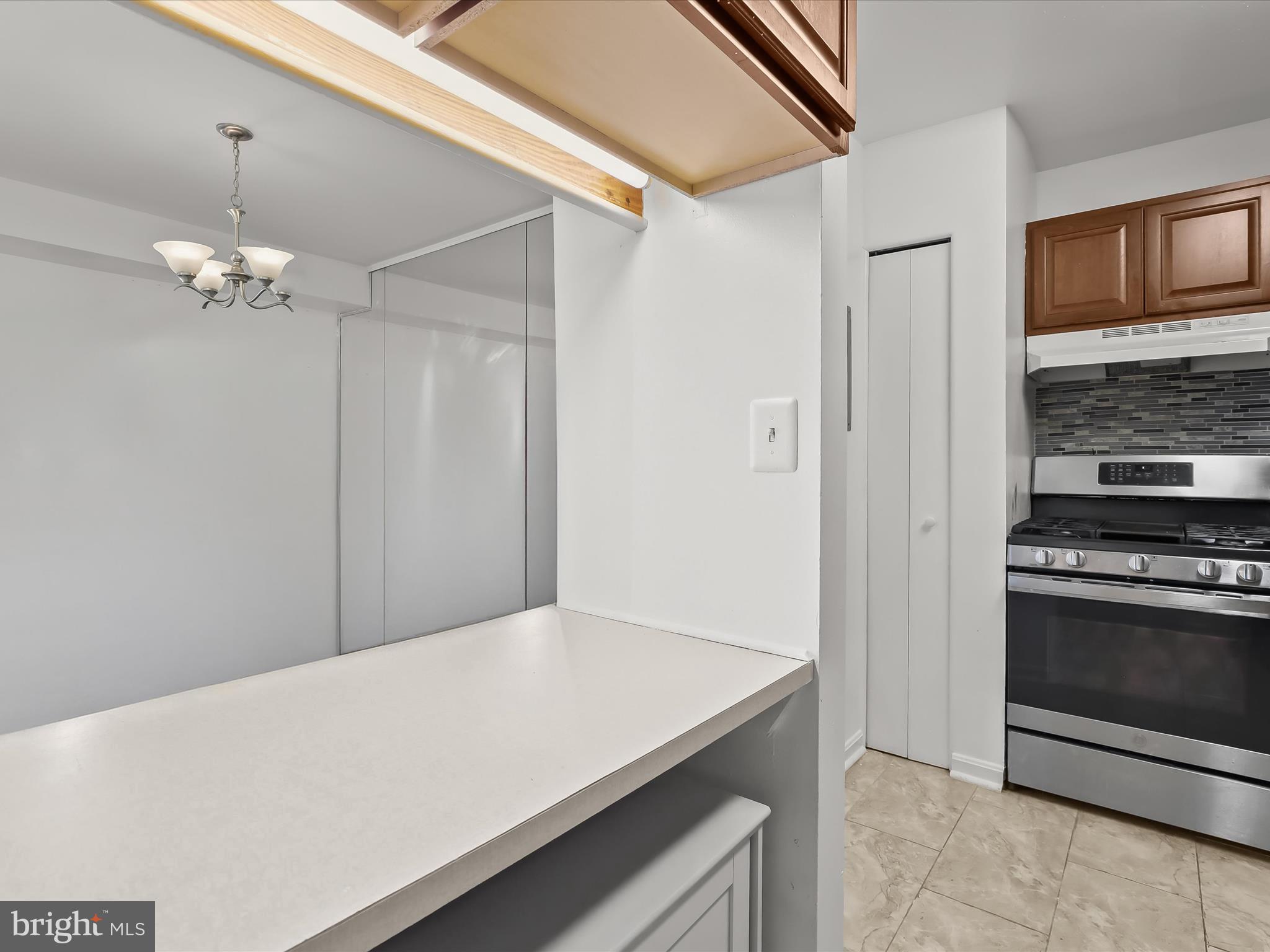 CHESTNUT HILL - Residential