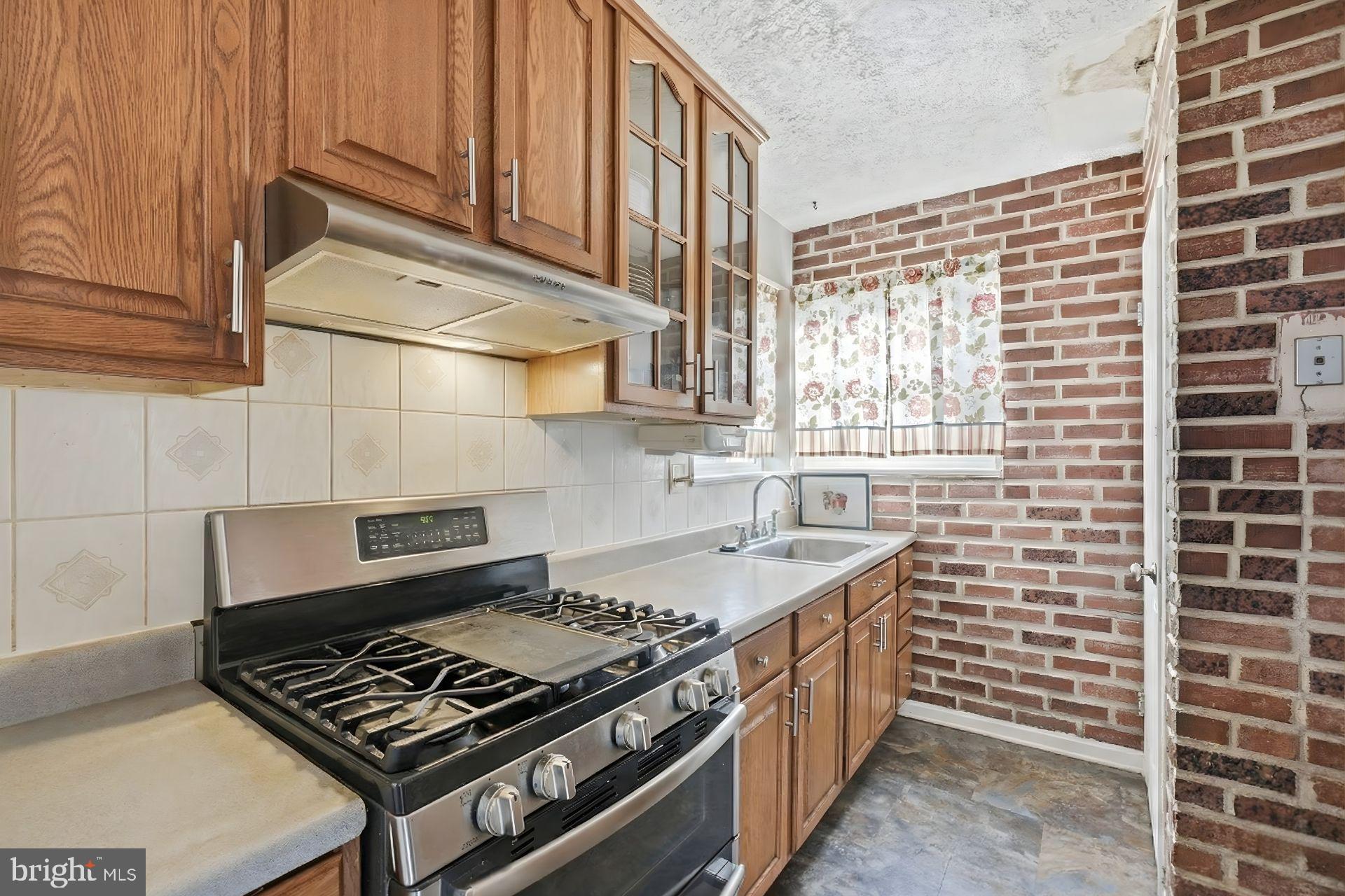 OXON RUN HILLS - Residential