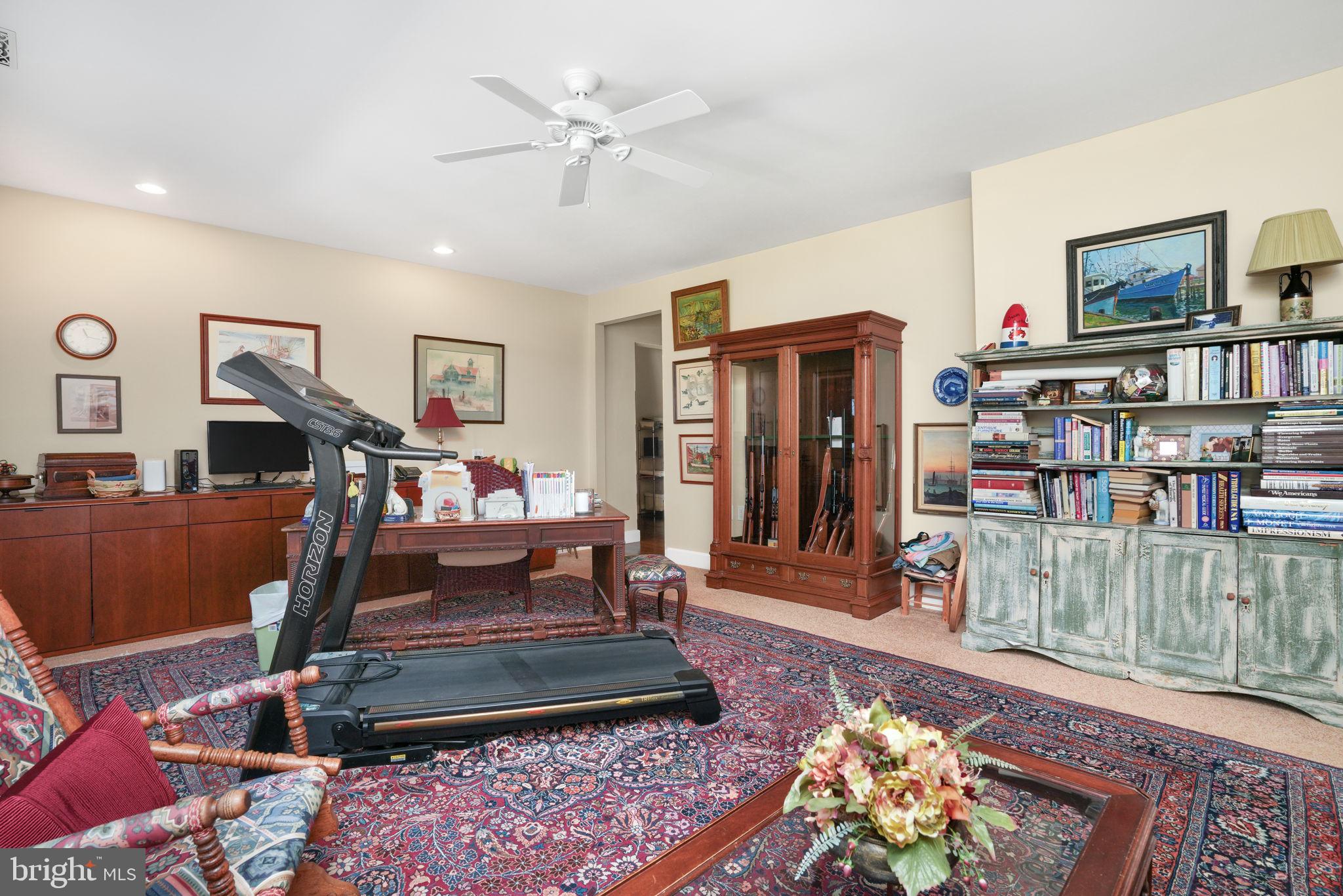 INDIAN CREEK - Residential