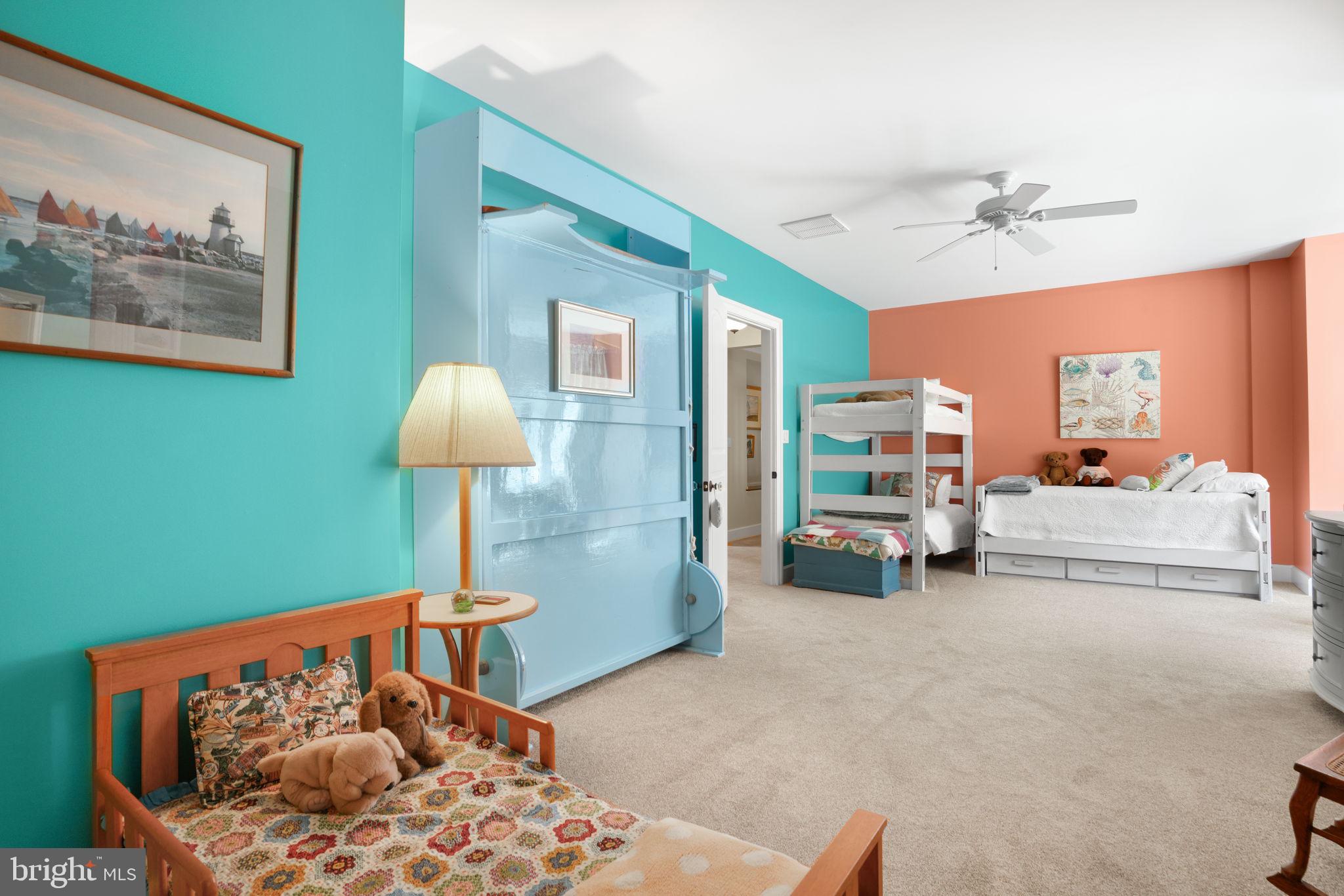 INDIAN CREEK - Residential